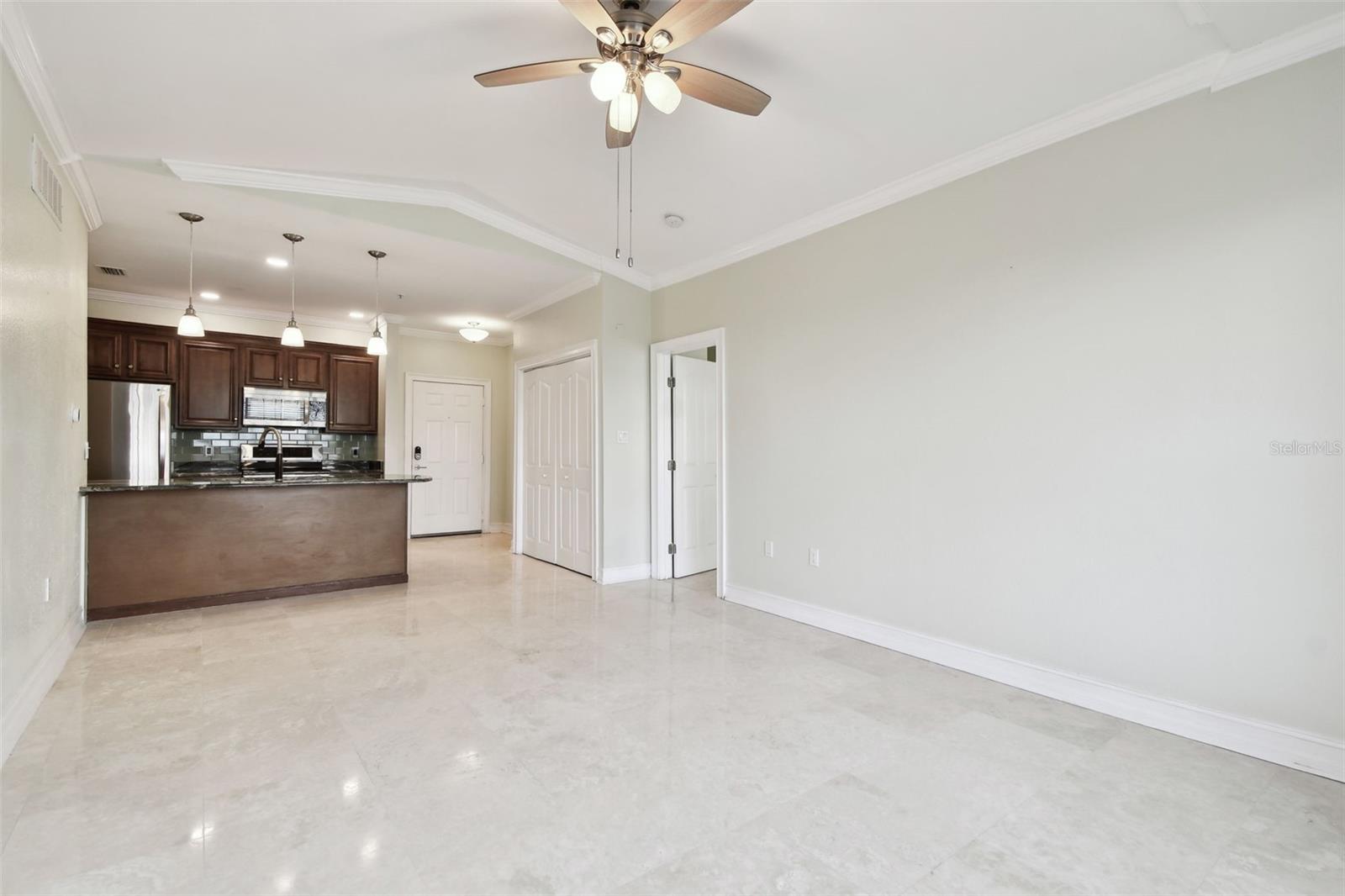 TB8515856 Property Photo 14
