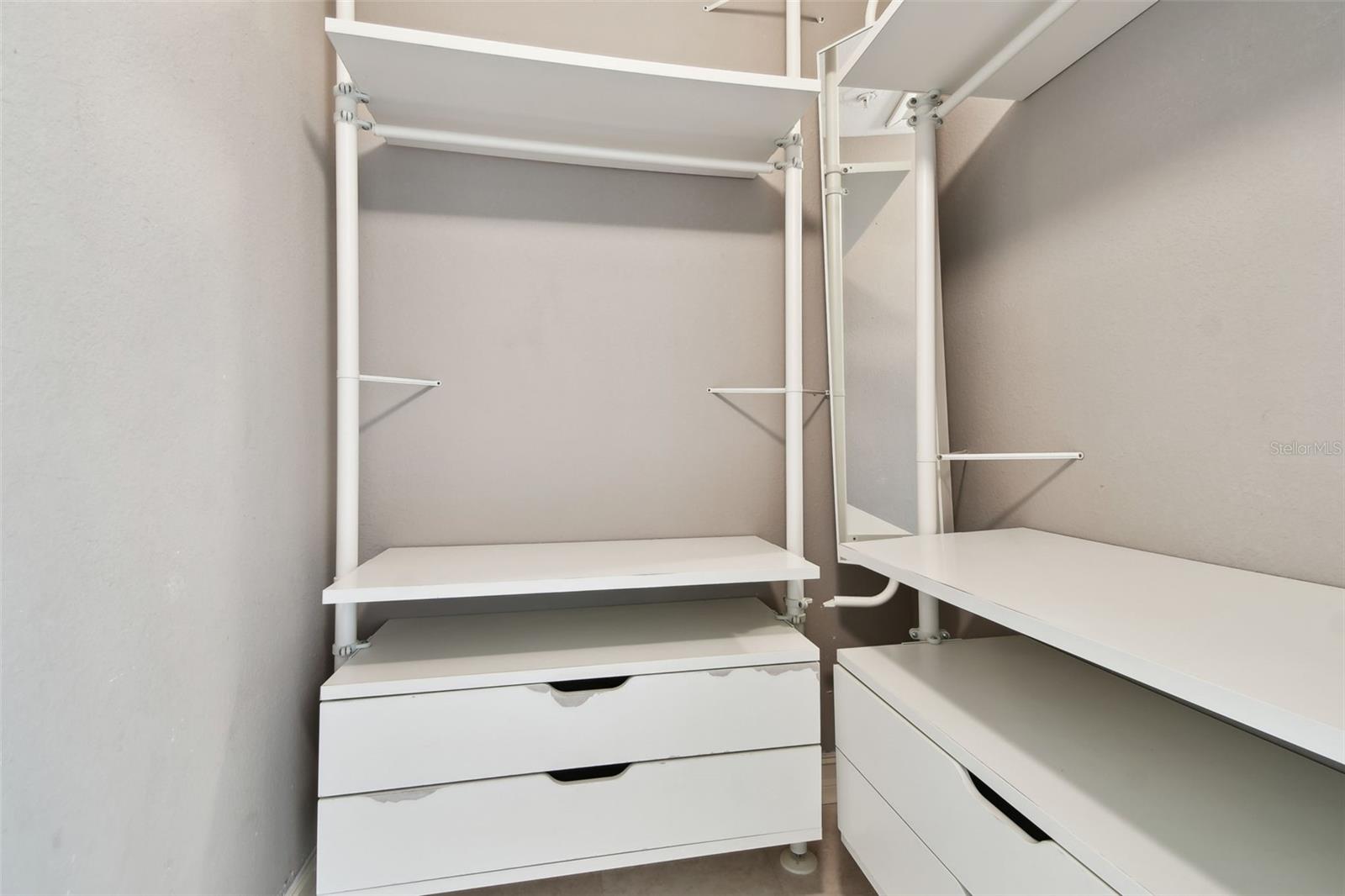 TB8515856 Property Photo 31