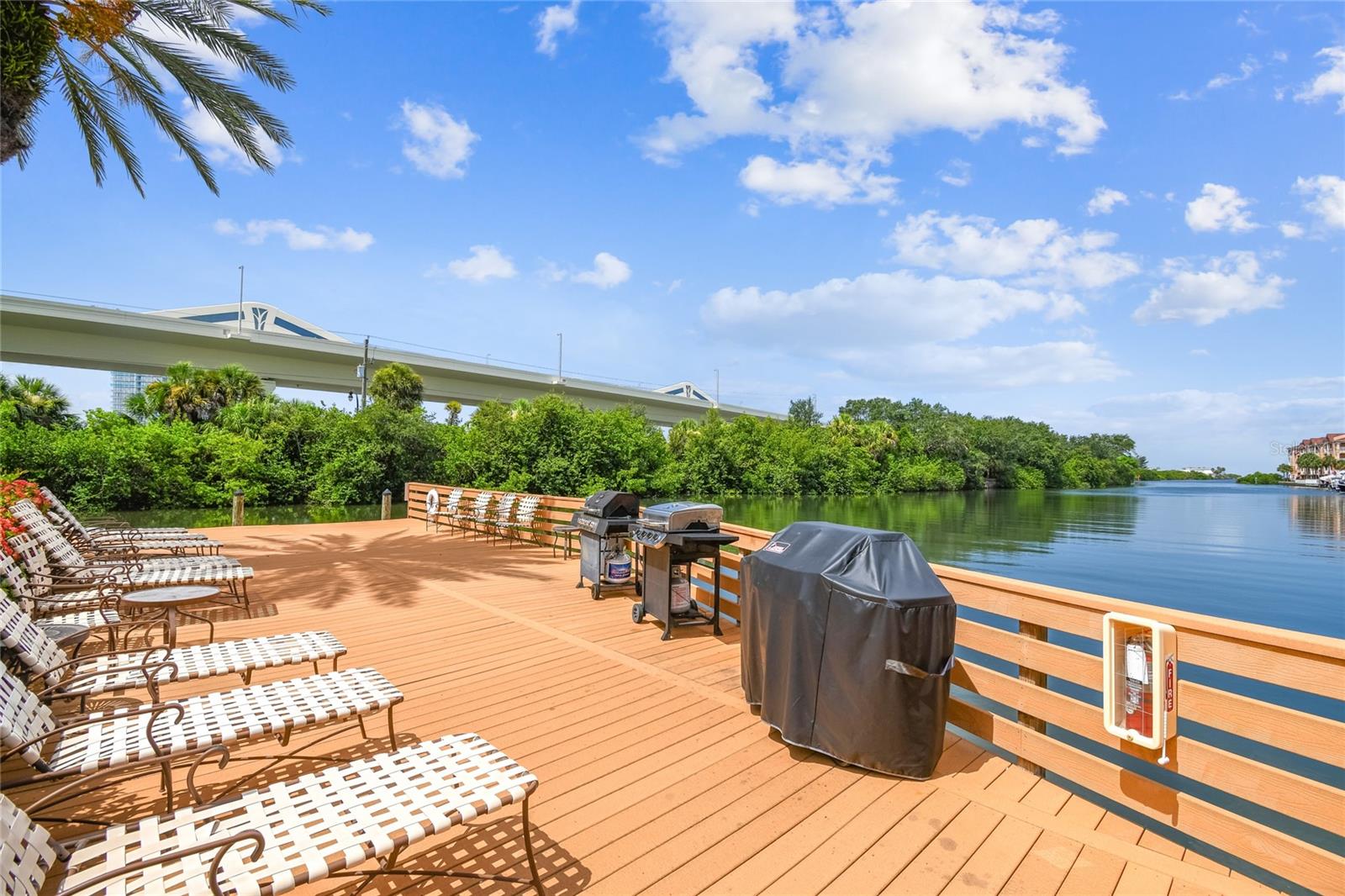 TB8515856 Property Photo 44