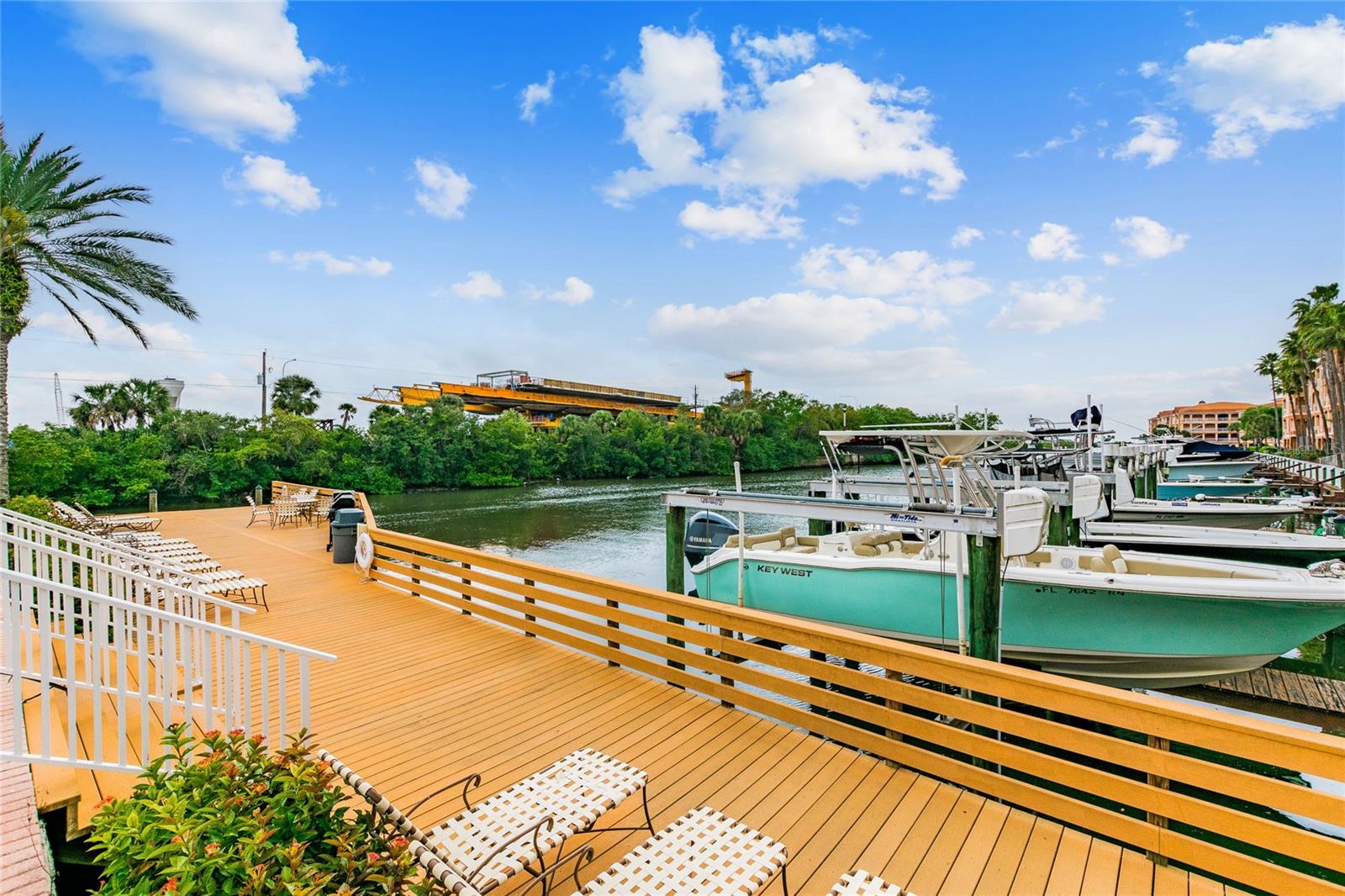 TB8515856 Property Photo 49