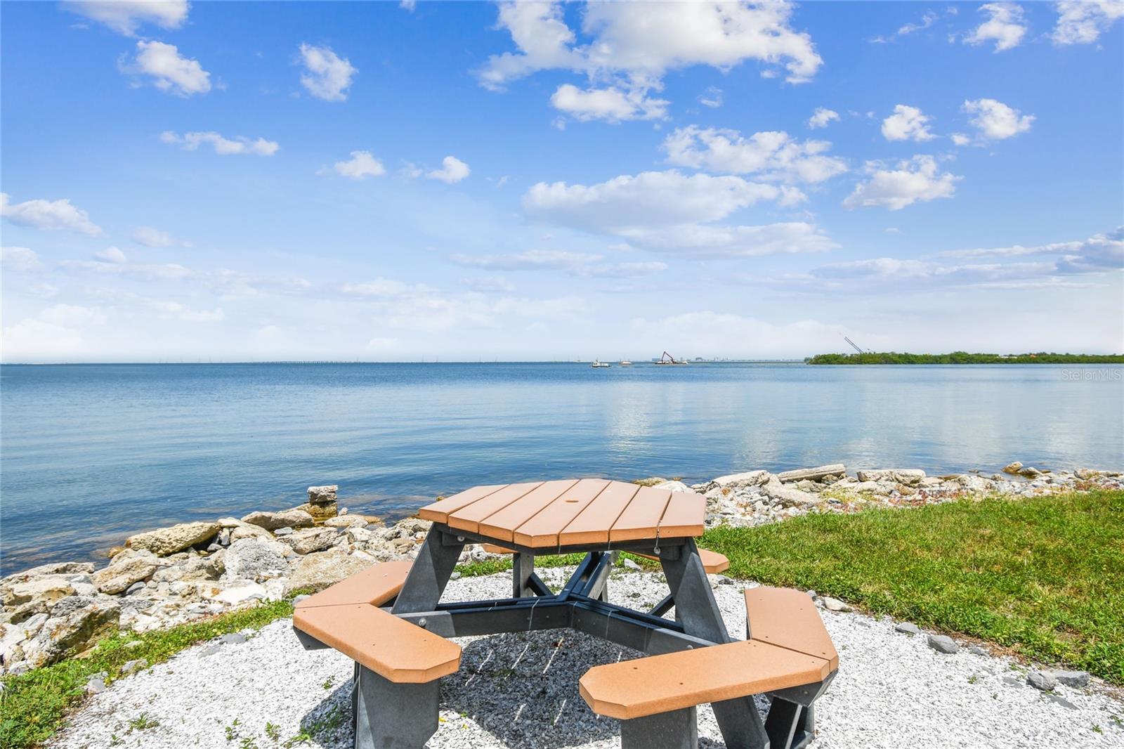 TB8515856 Property Photo 51