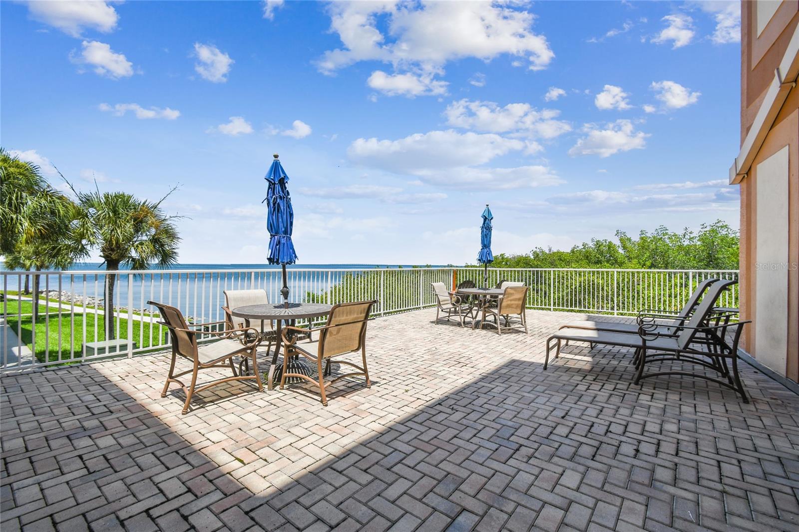 TB8515856 Property Photo 61