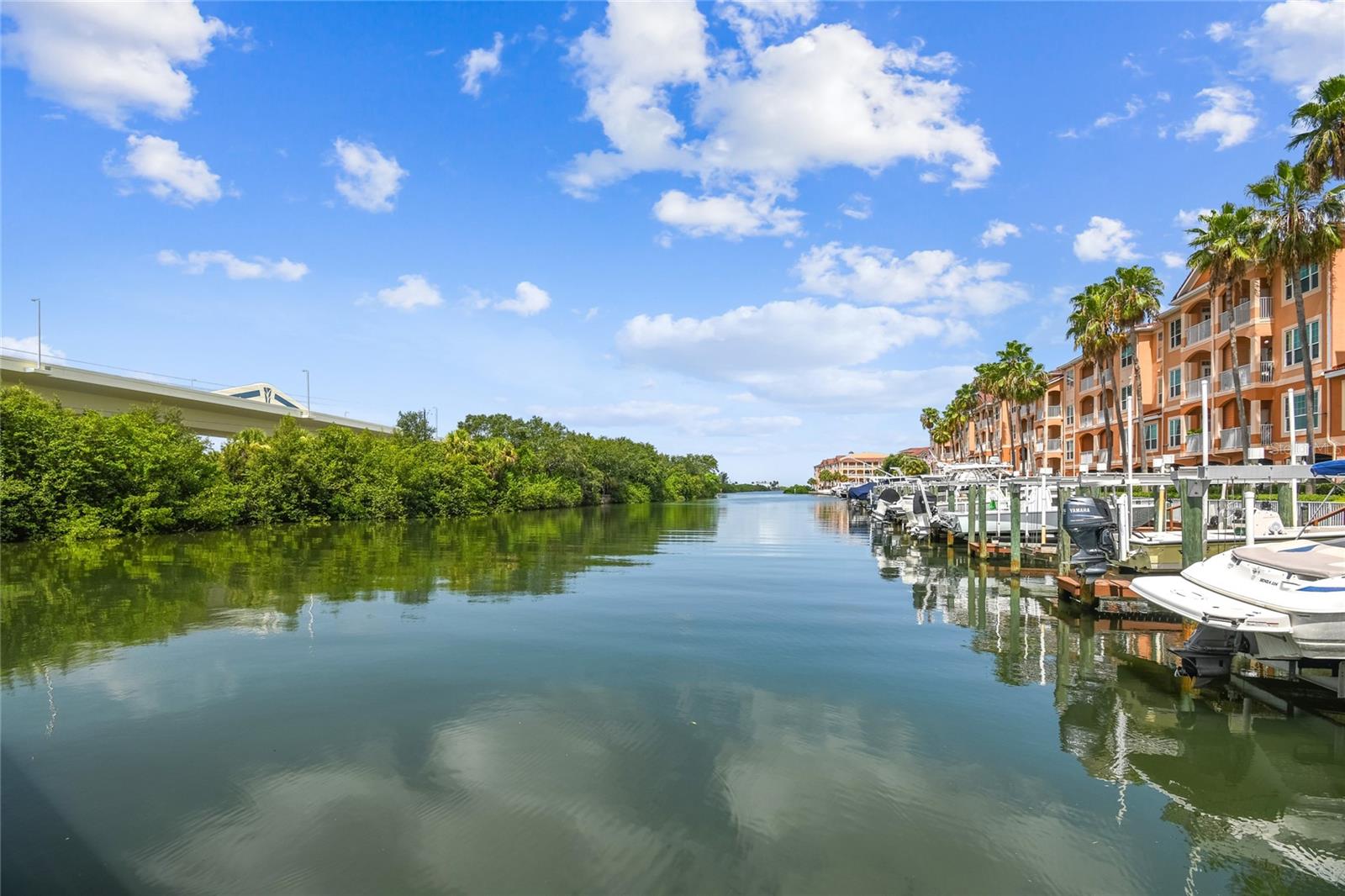 TB8515856 Property Photo 64