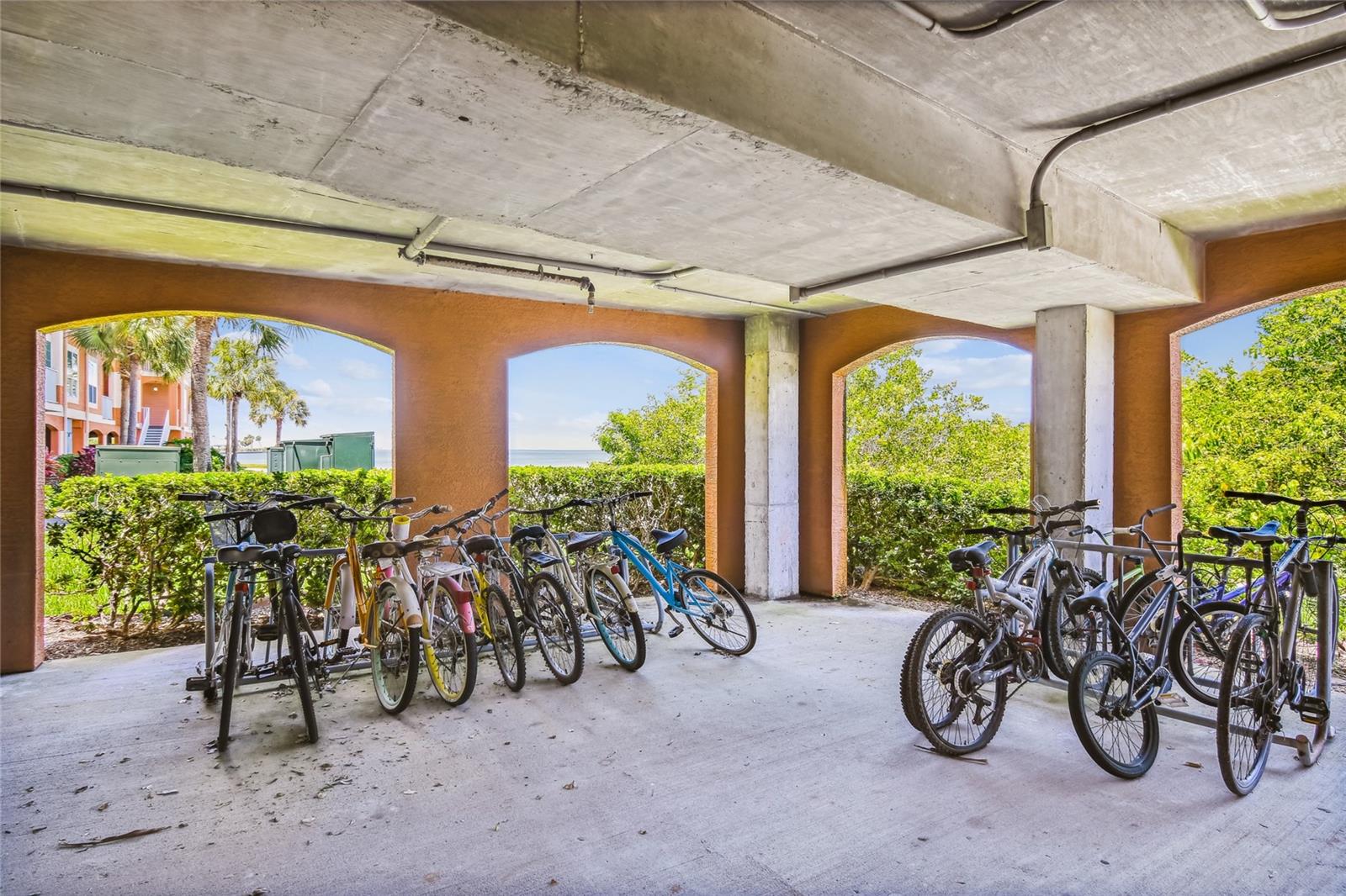 TB8515856 Property Photo 70