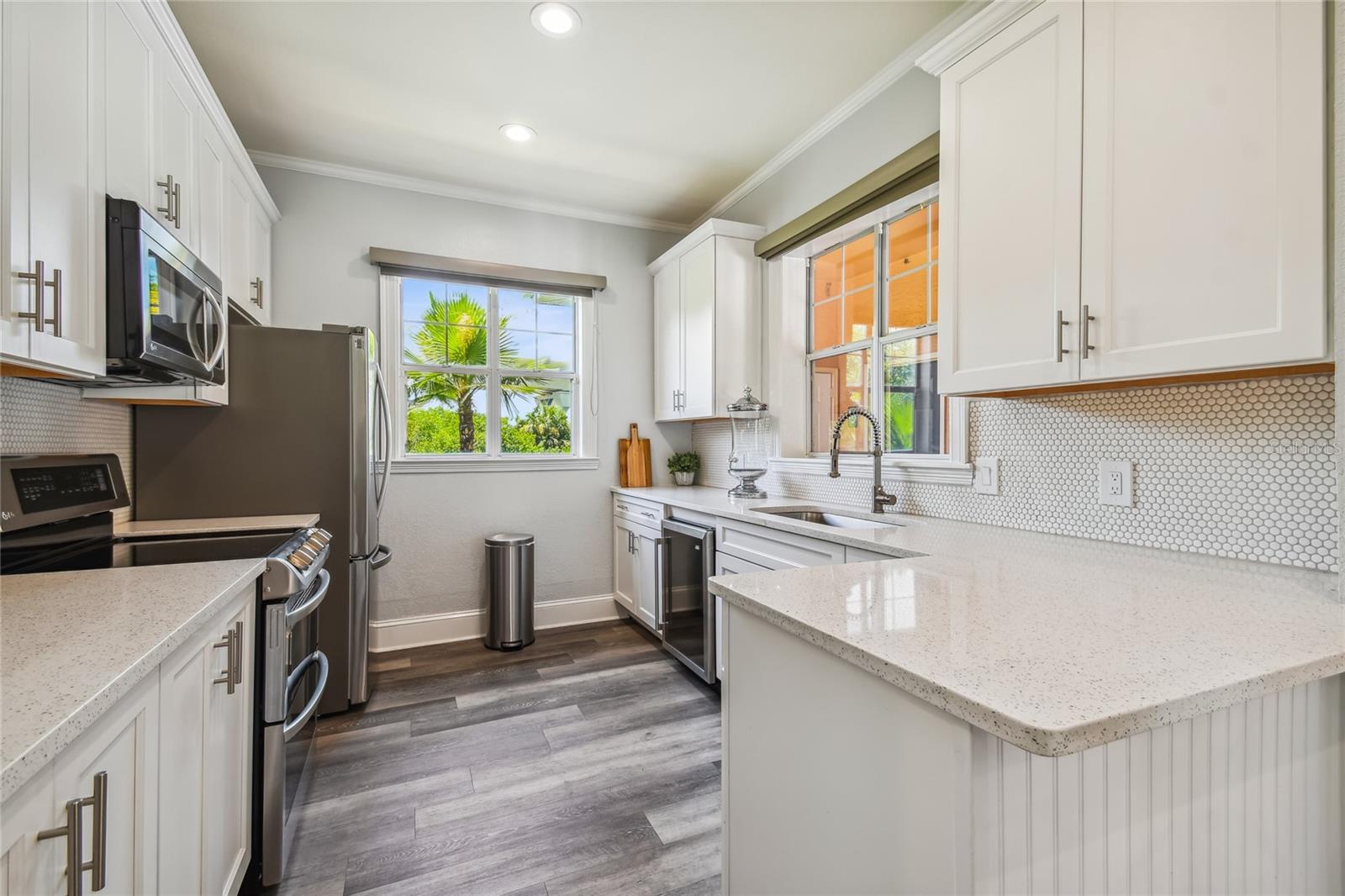 TB8515856 Property Photo 79