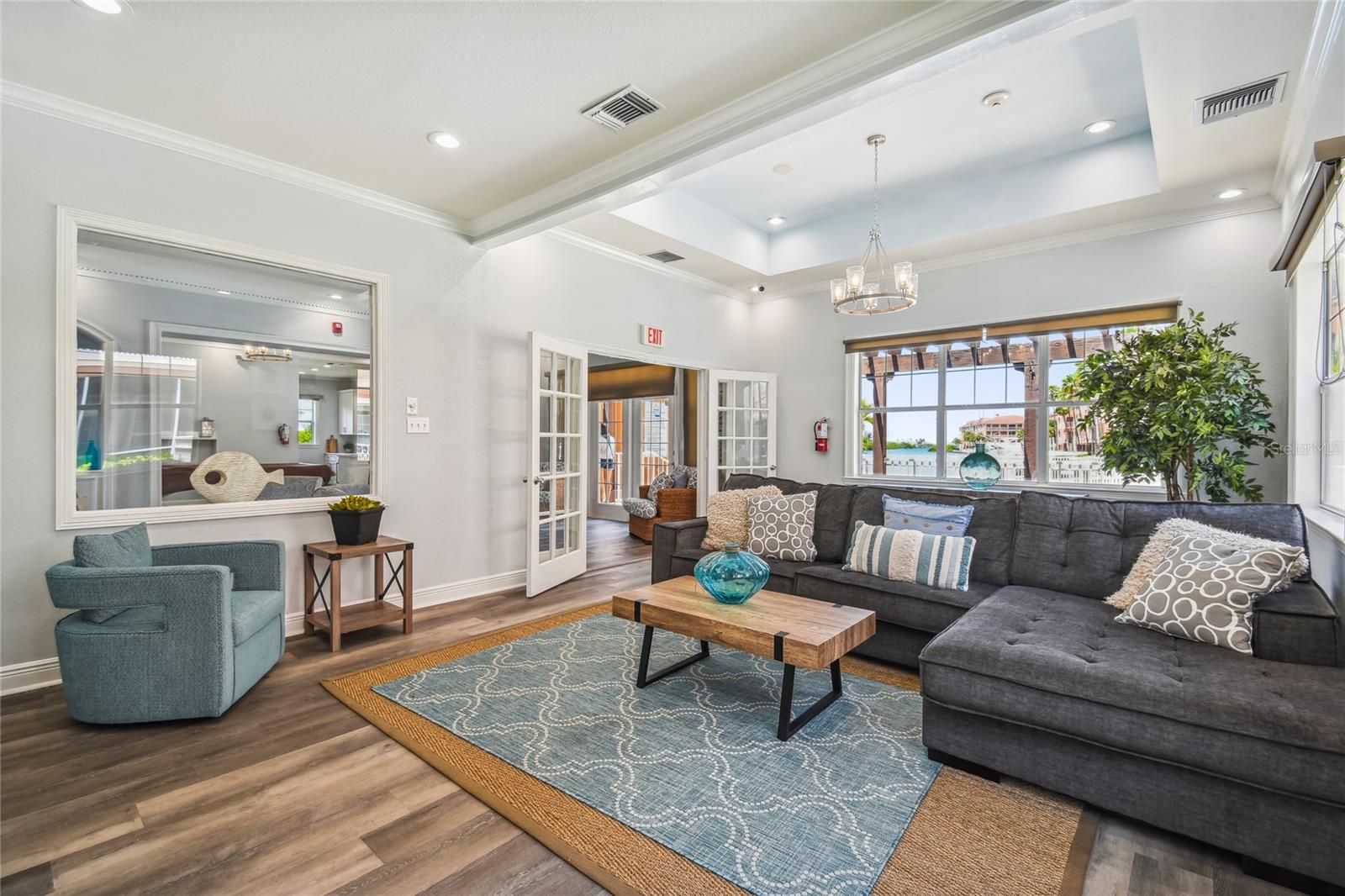 TB8515856 Property Photo 85