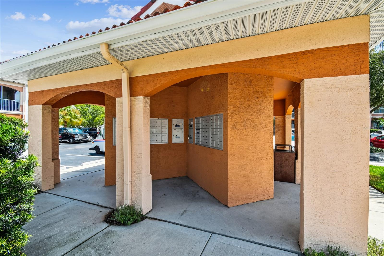 TB8515856 Property Photo 88