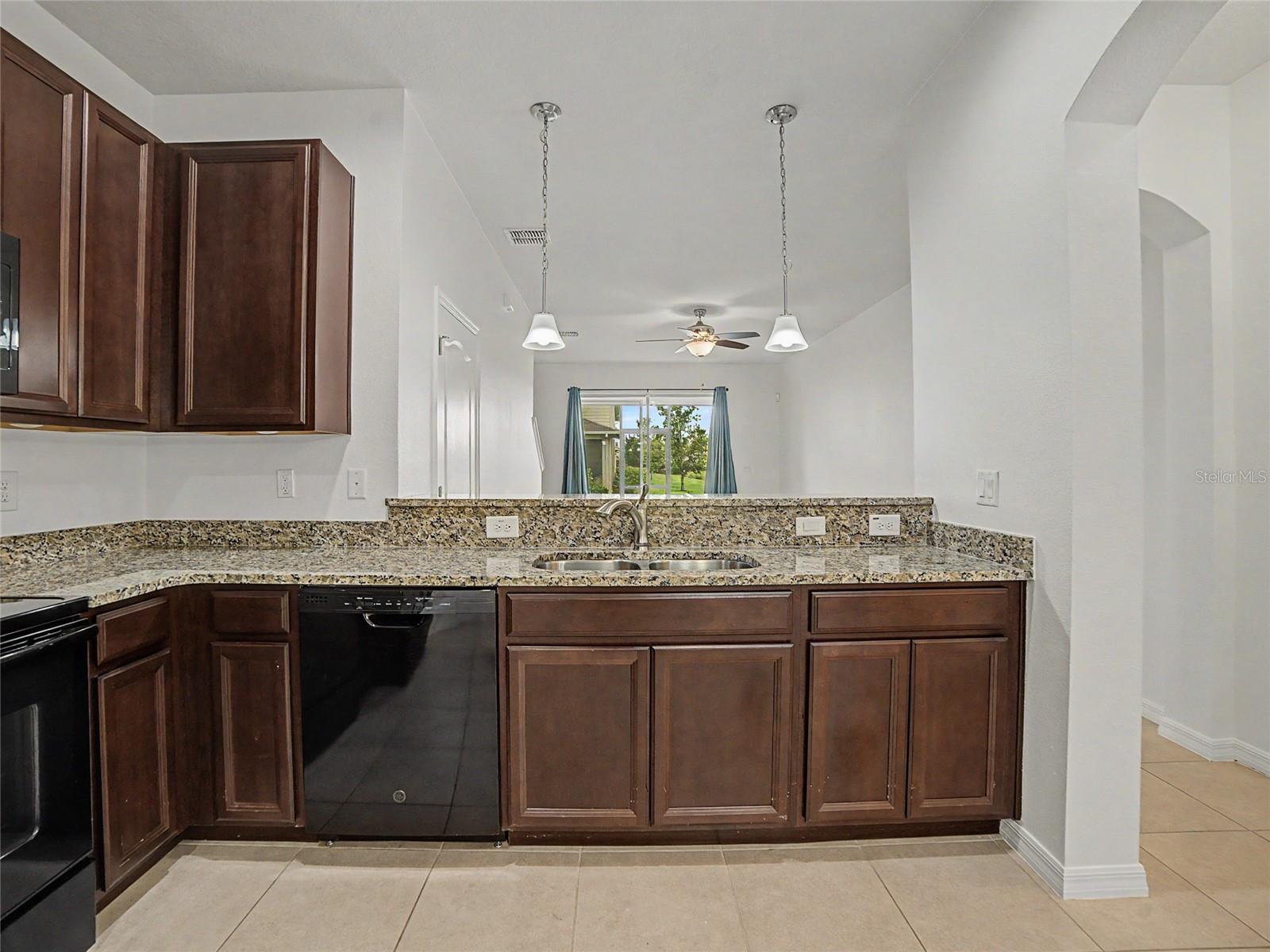 10942 Verawood Dr Property Photo 5