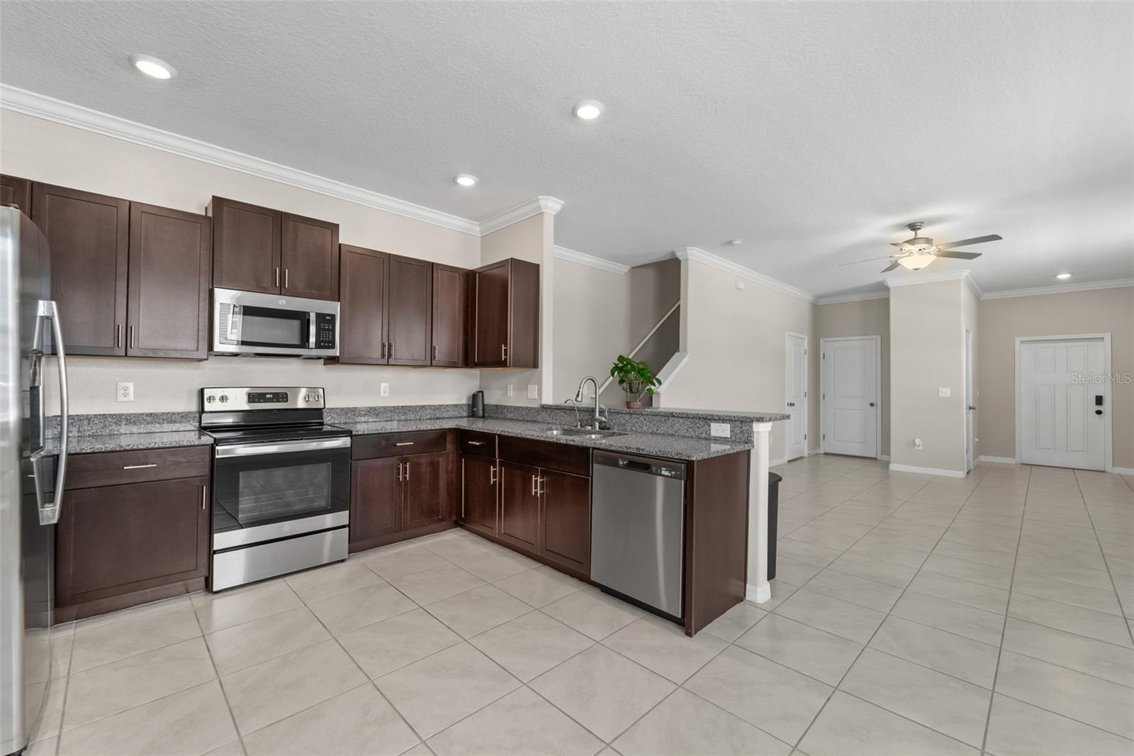 2188 Cerulean Sky Dr Property Photo 4