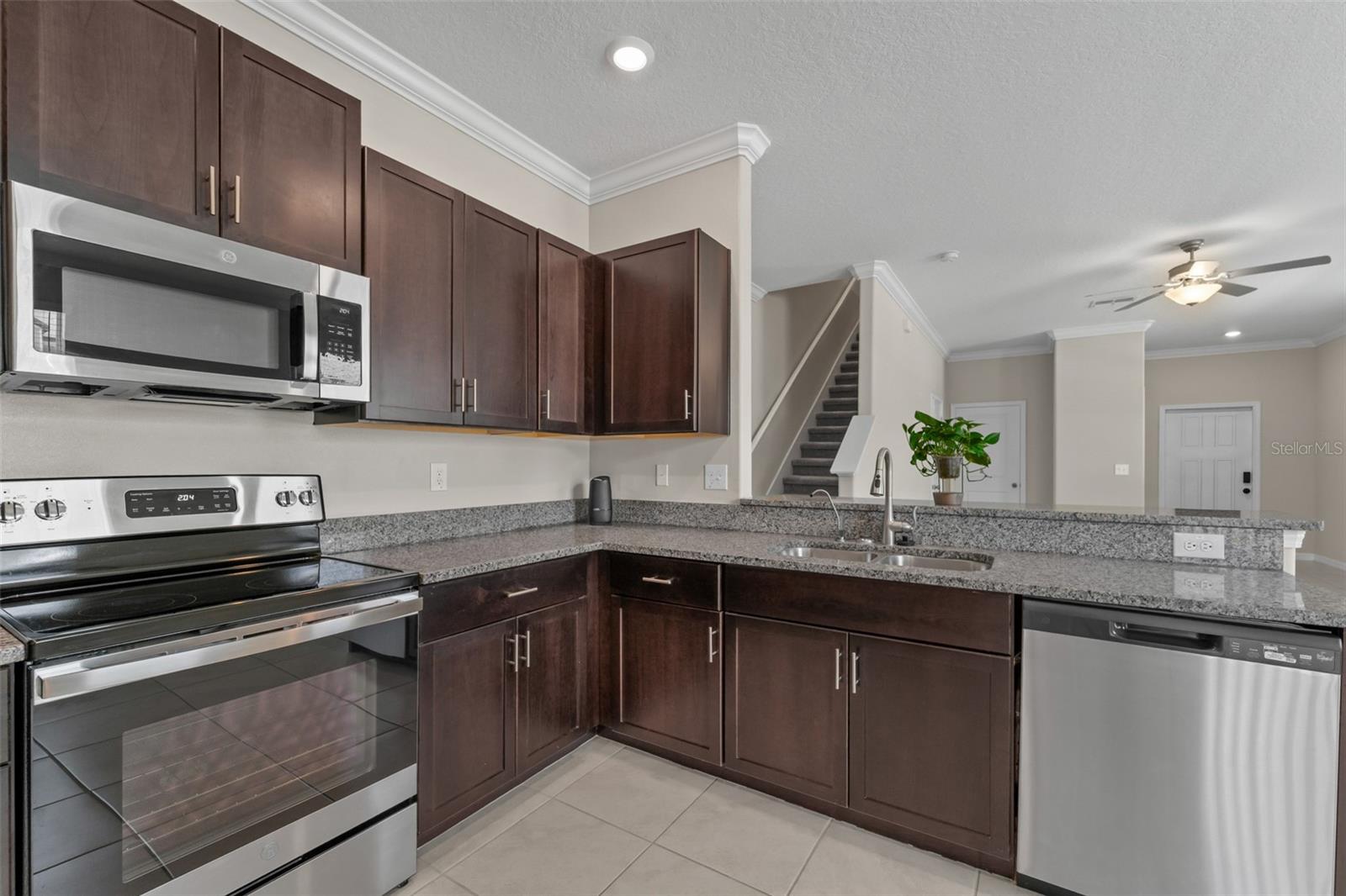 2188 Cerulean Sky Dr Property Photo 6
