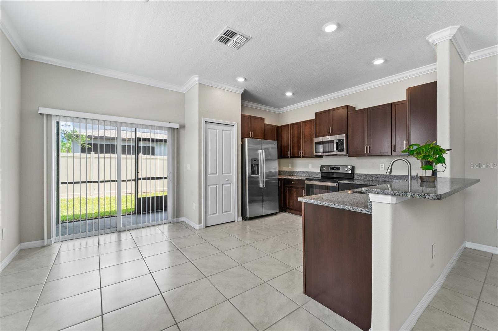 2188 Cerulean Sky Dr Property Photo 7