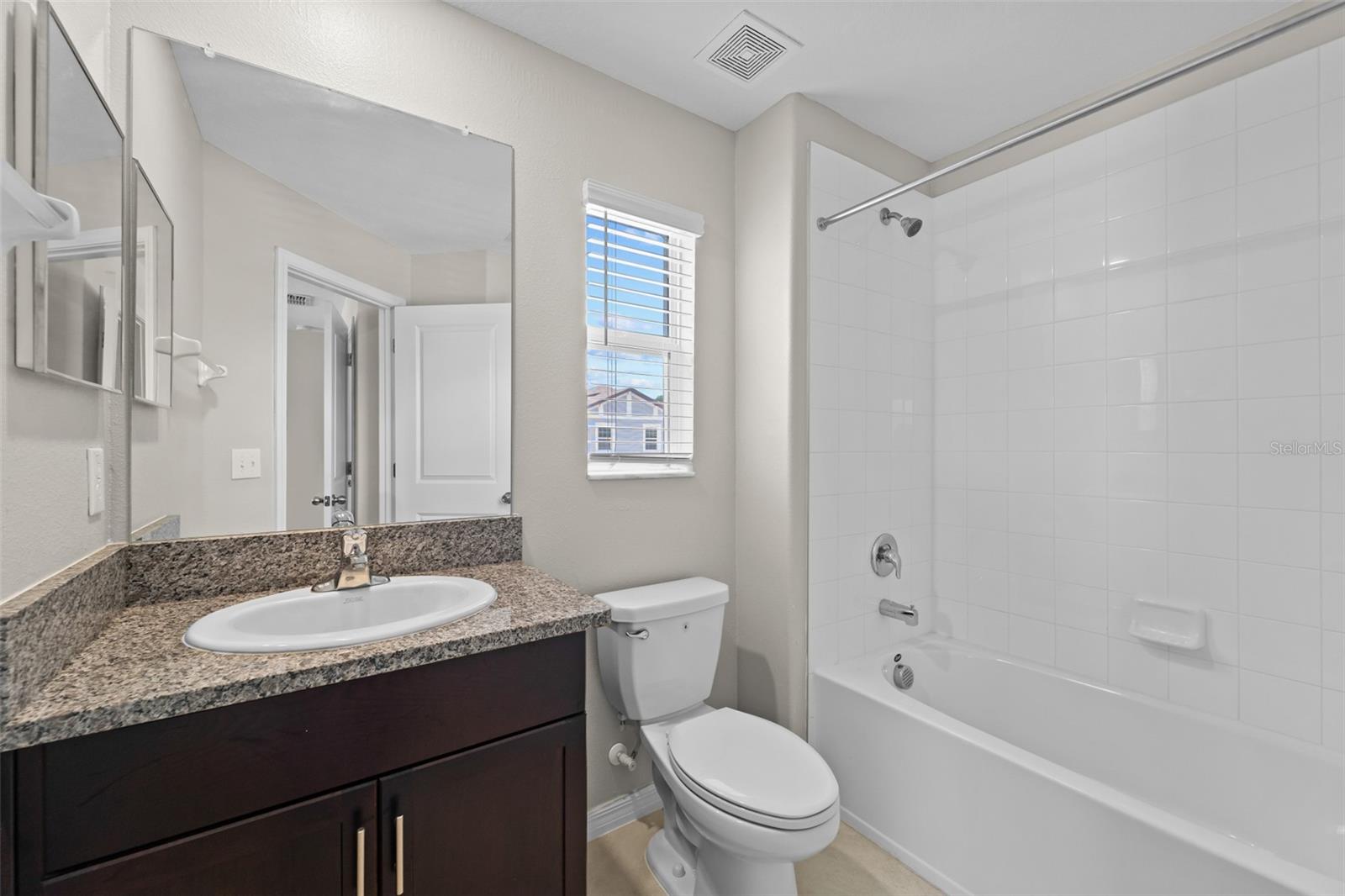 2188 Cerulean Sky Dr Property Photo 20