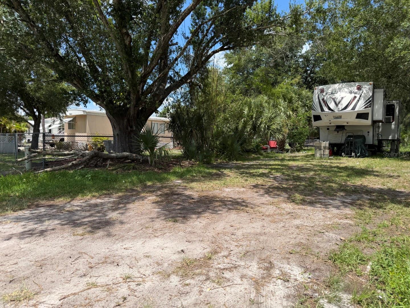 5497 Maze Dr Property Photo 6
