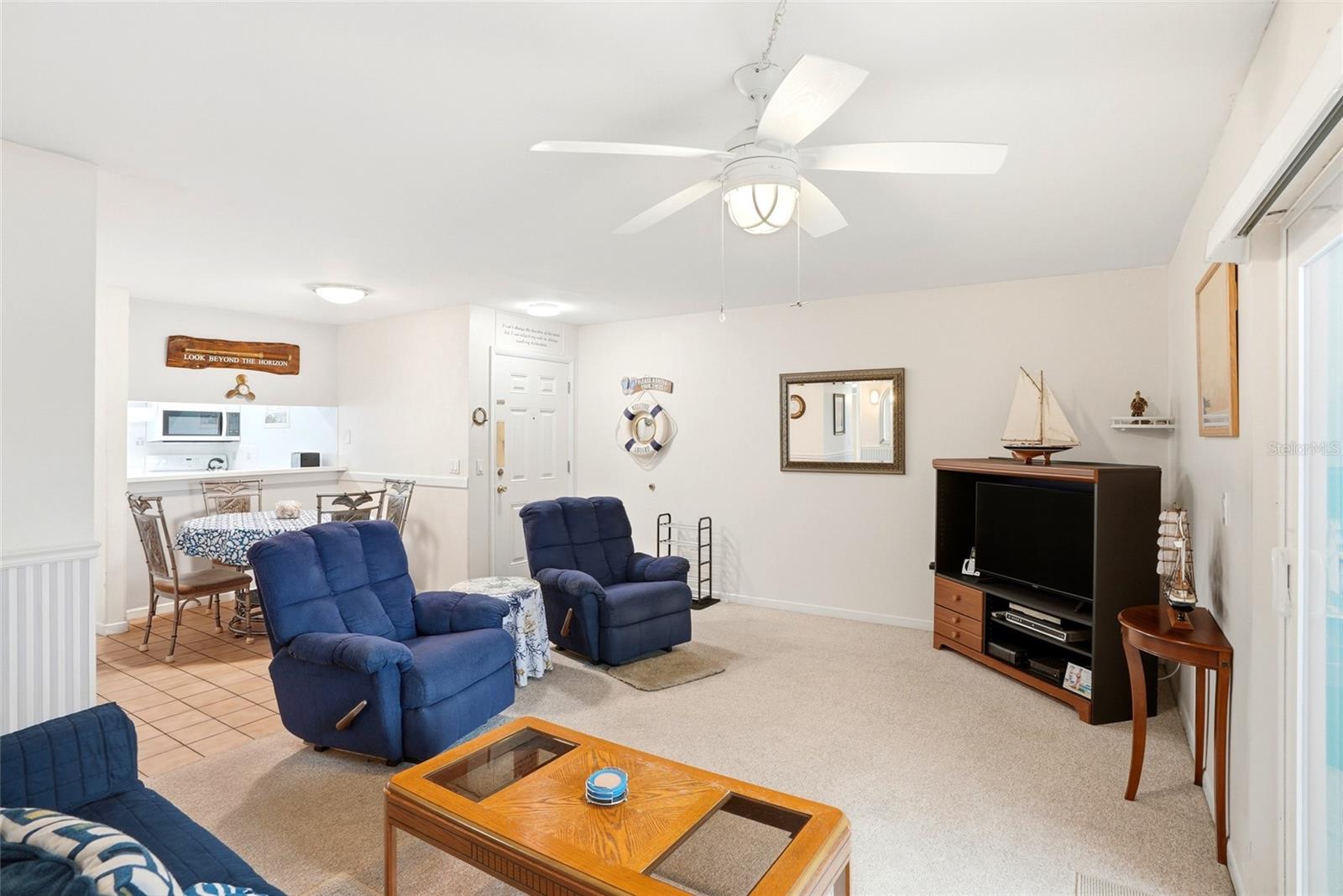 320 Medallion Blvd #h Property Photo 6