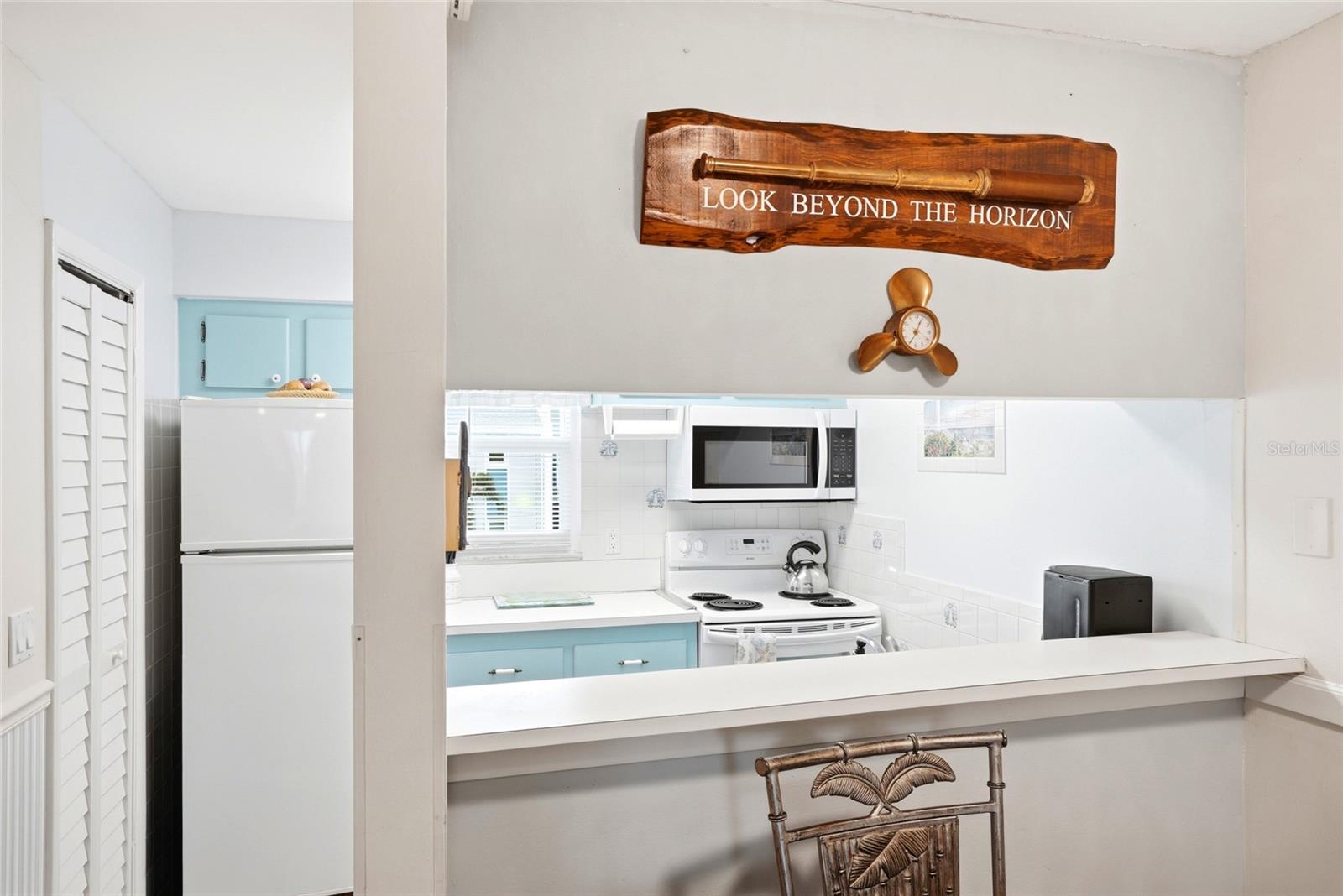 320 Medallion Blvd #h Property Photo 13