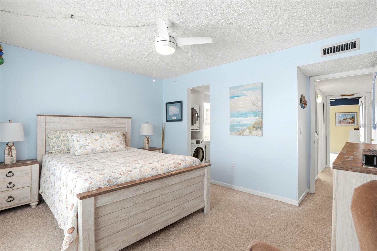 320 Medallion Blvd #h Property Photo 17