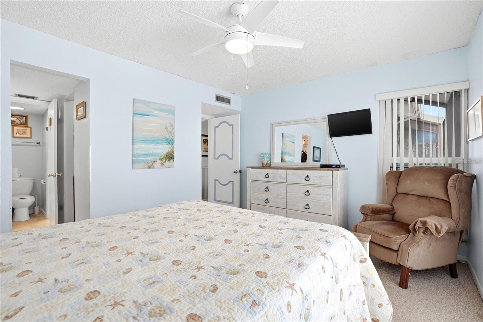 320 Medallion Blvd #h Property Photo 18