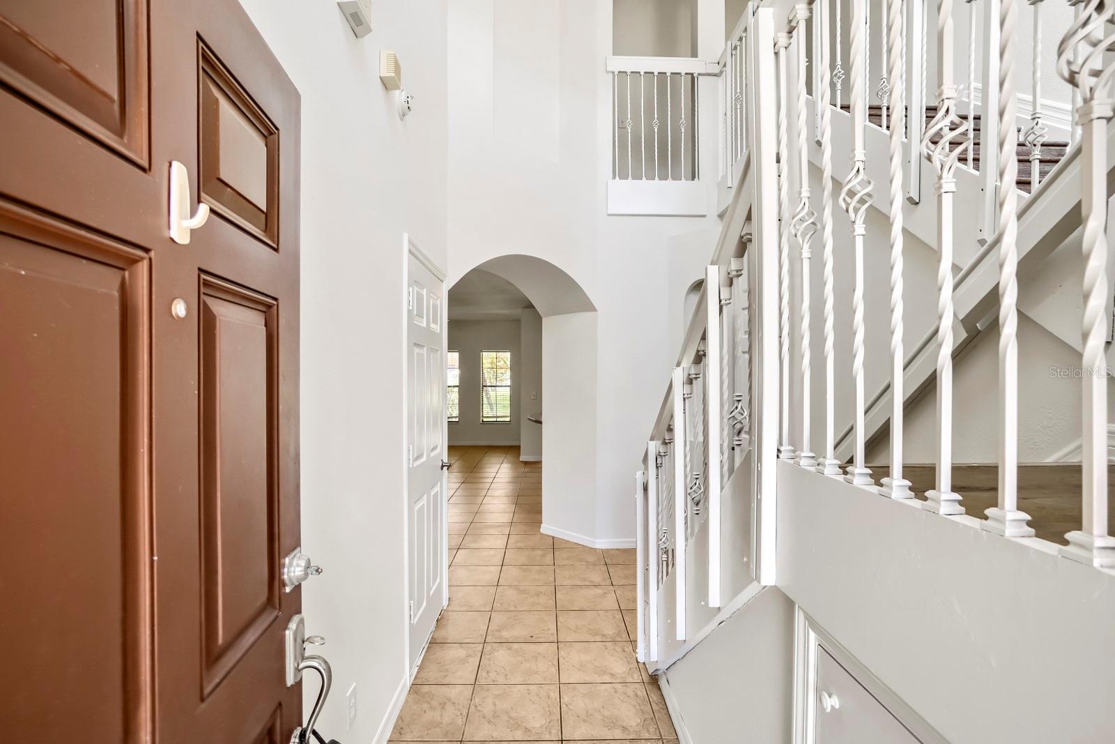 1048 Tullamore Dr Property Photo 4