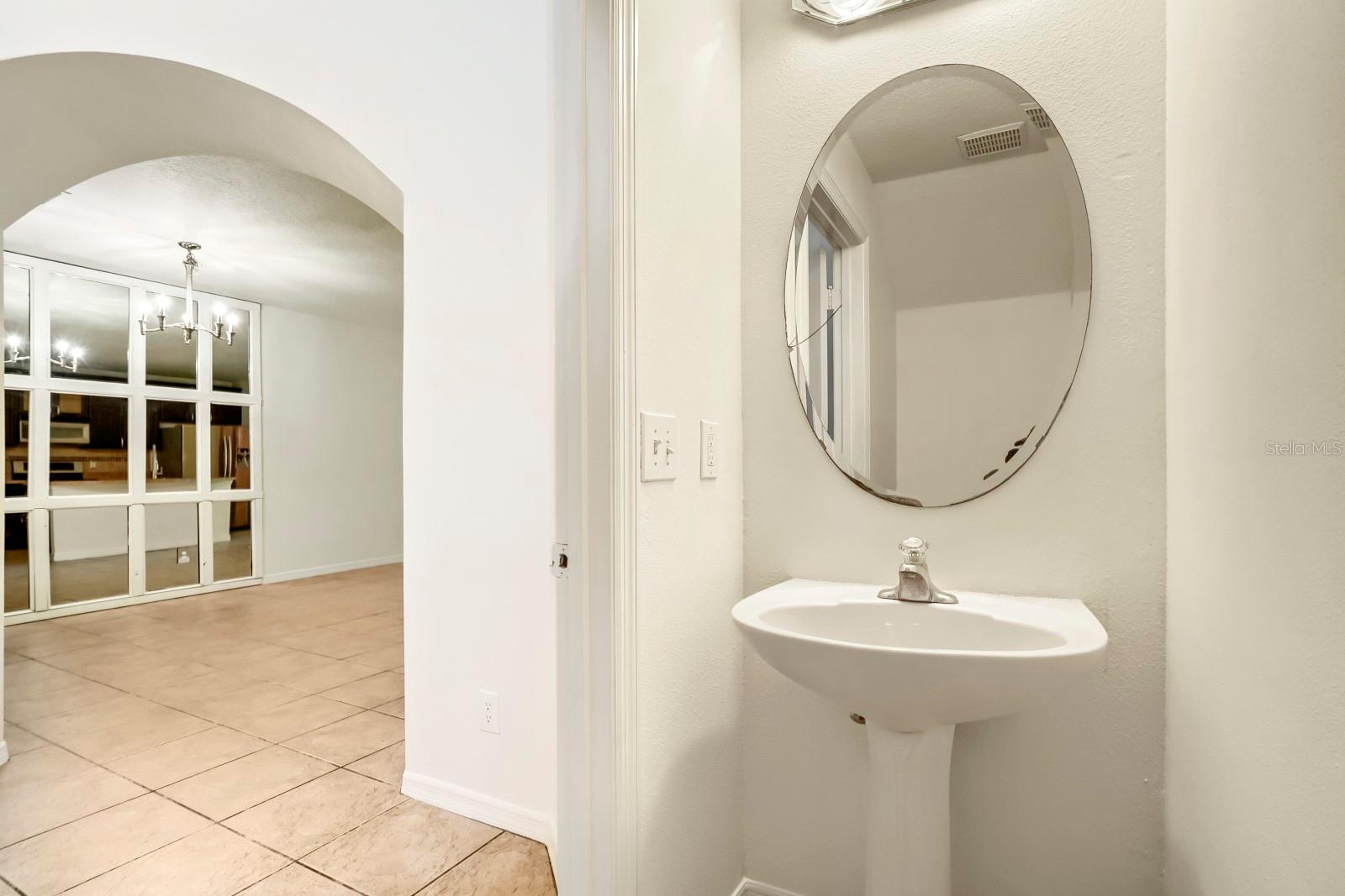 1048 Tullamore Dr Property Photo 14