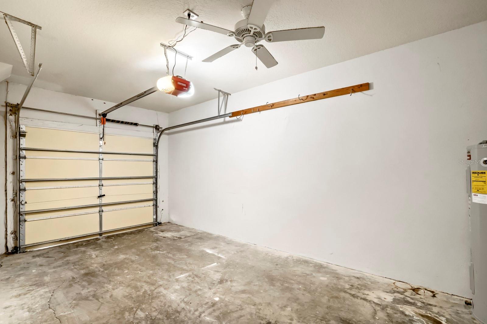 1048 Tullamore Dr Property Photo 24
