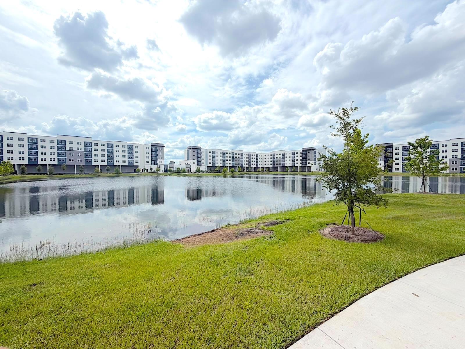 5587 MILLENIA BLVD #207