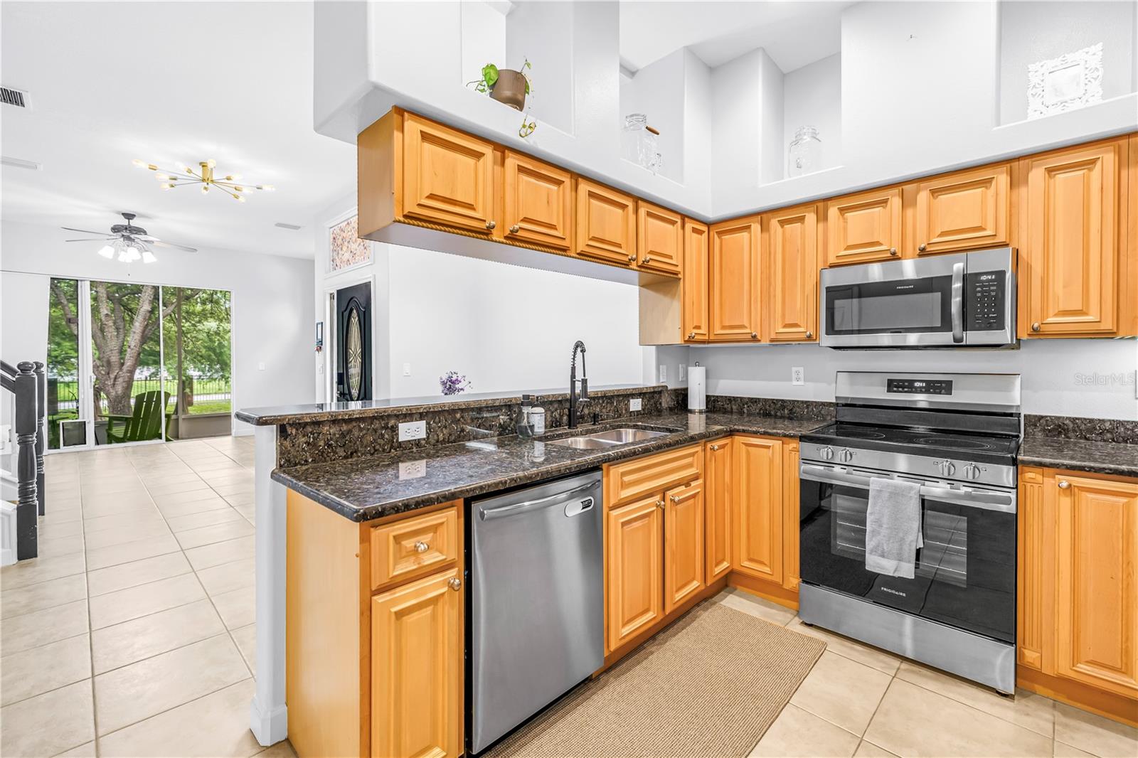 2982 Estancia Pl Property Photo 17