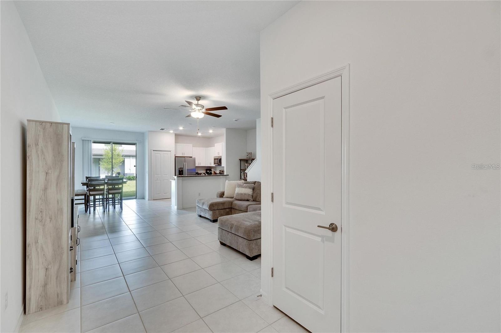 14444 Editors Note St Property Photo 4