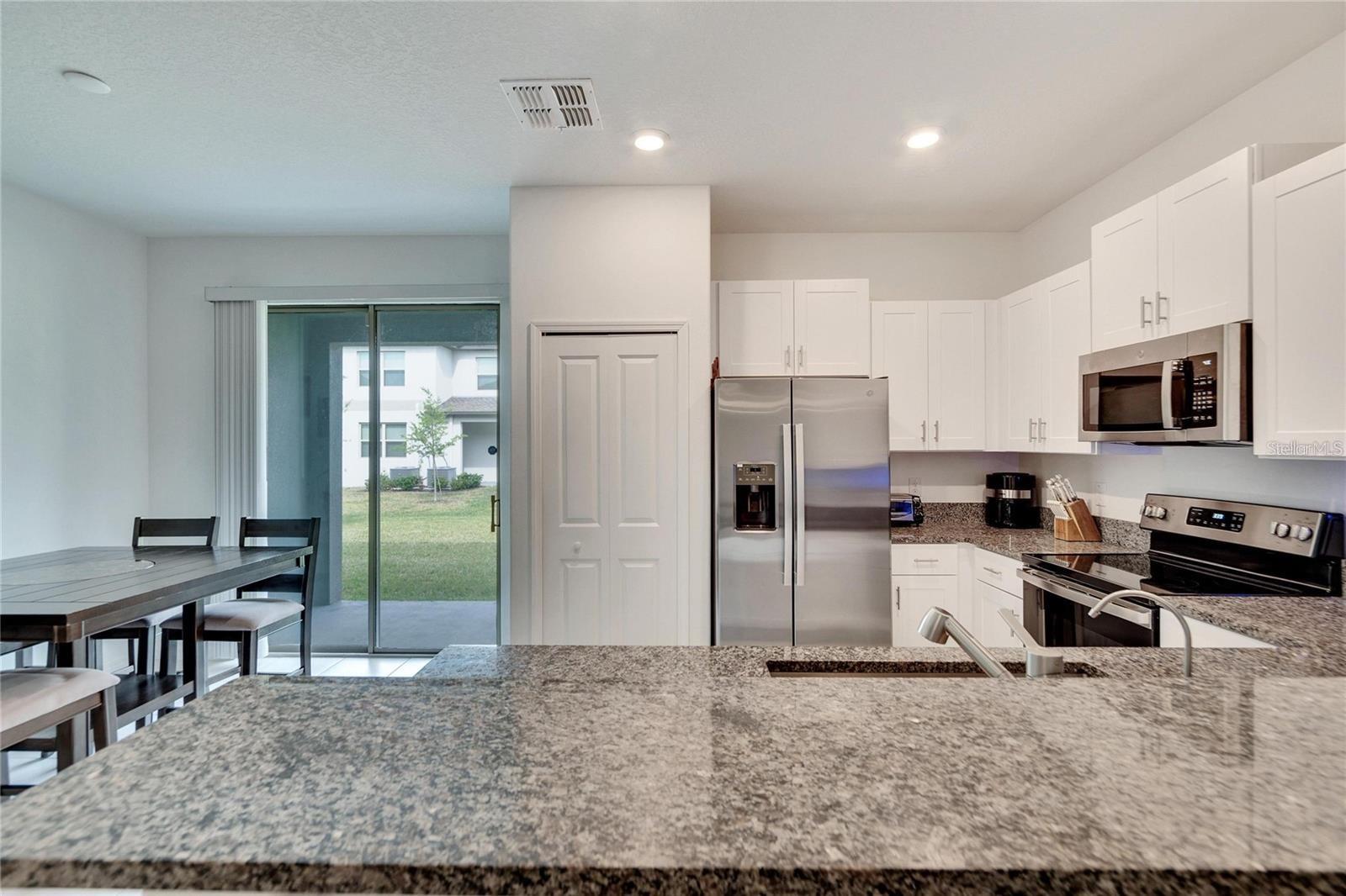 14444 Editors Note St Property Photo 8