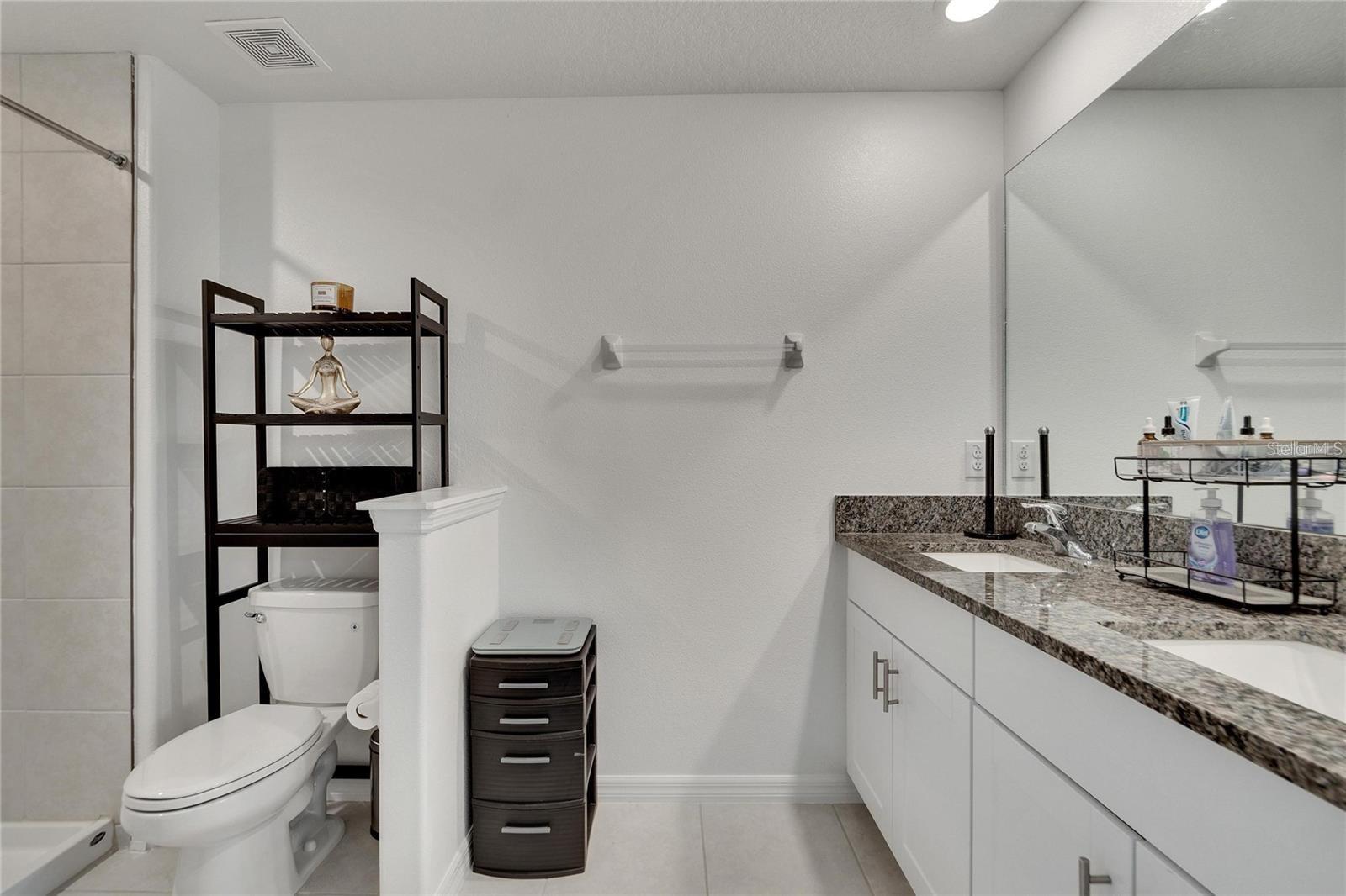 14444 Editors Note St Property Photo 23