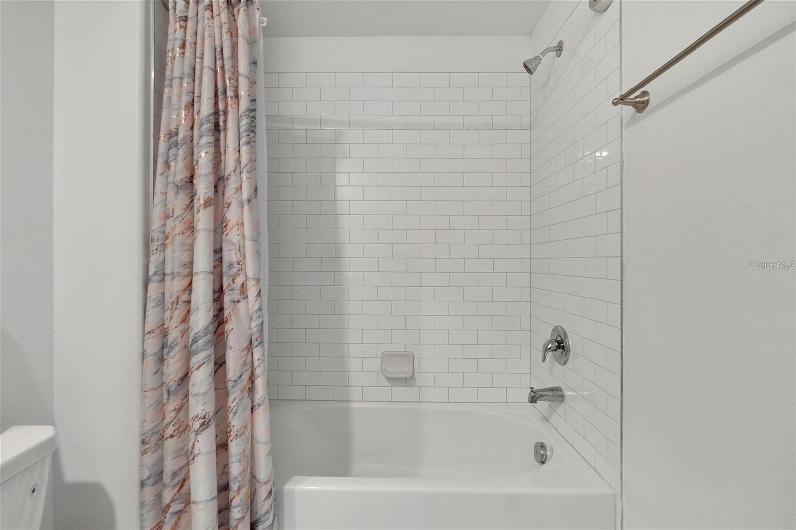 14444 Editors Note St Property Photo 33