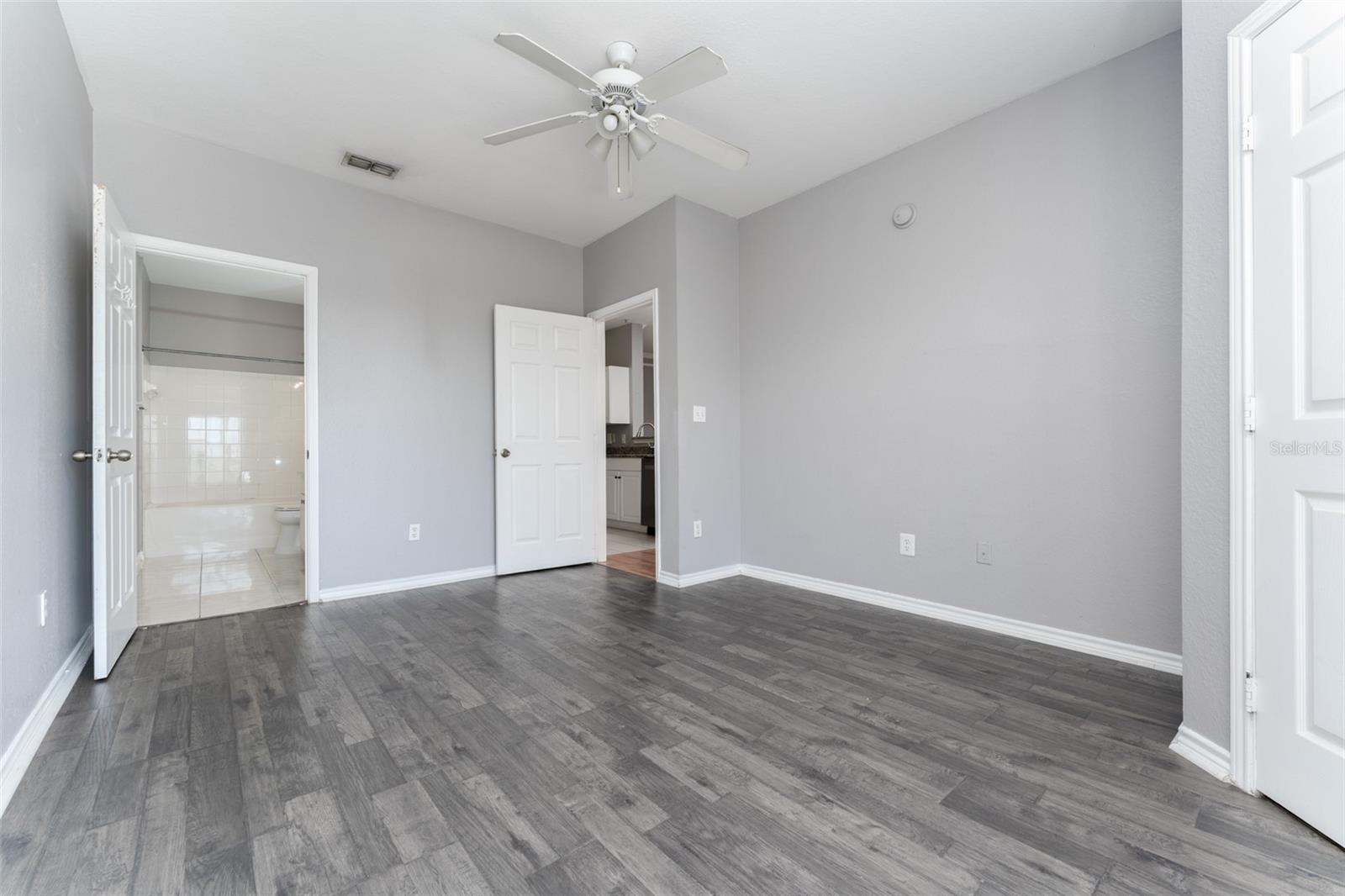 4306 Bayside Village Dr #202 Property Photo 16