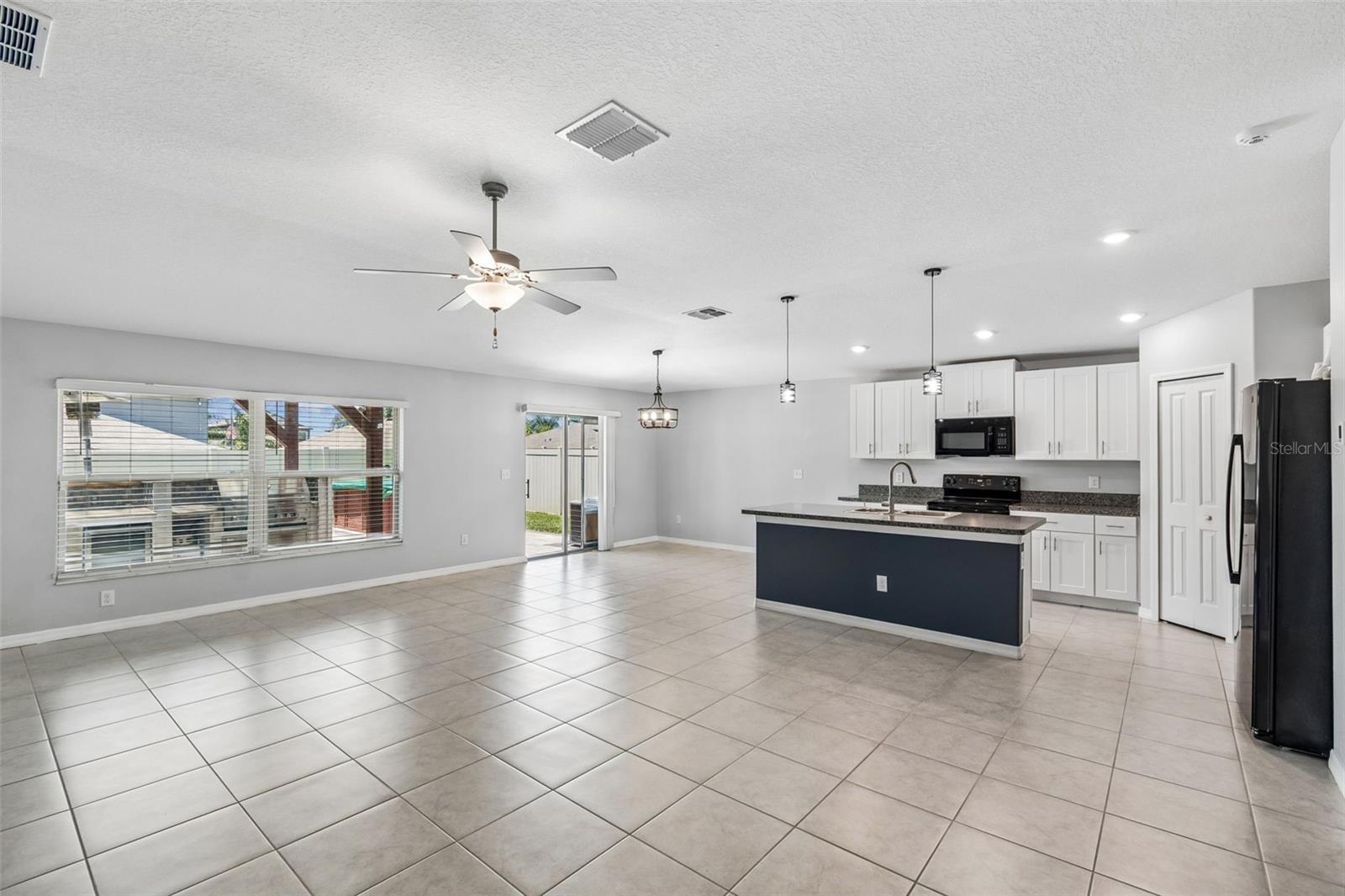 6388 Spider Lily Way Property Photo 8
