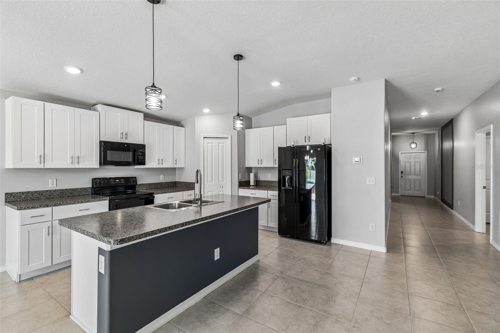 6388 Spider Lily Way Property Photo 10