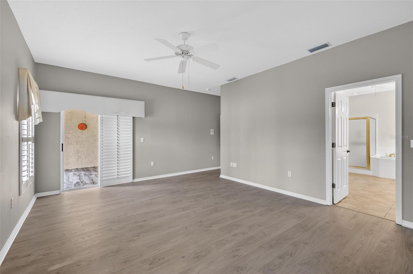 4856 Westchester Ct Property Photo 12