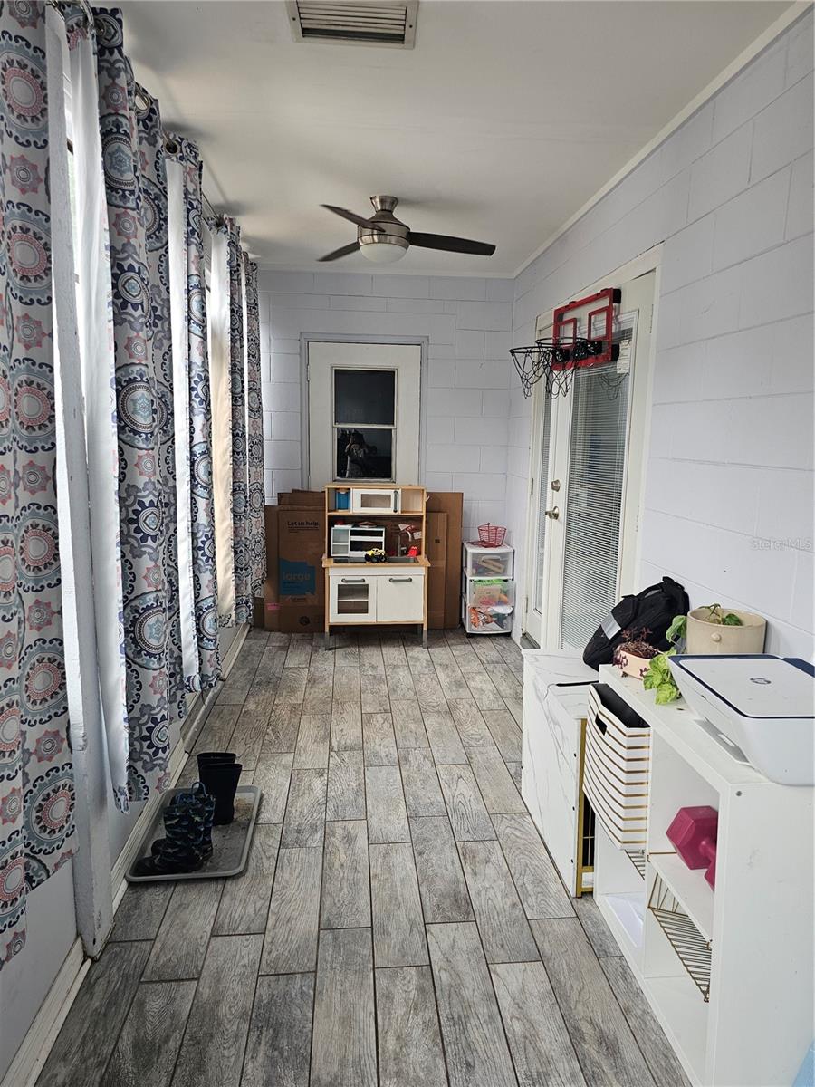 18322 Swan Lake Dr Property Photo 9
