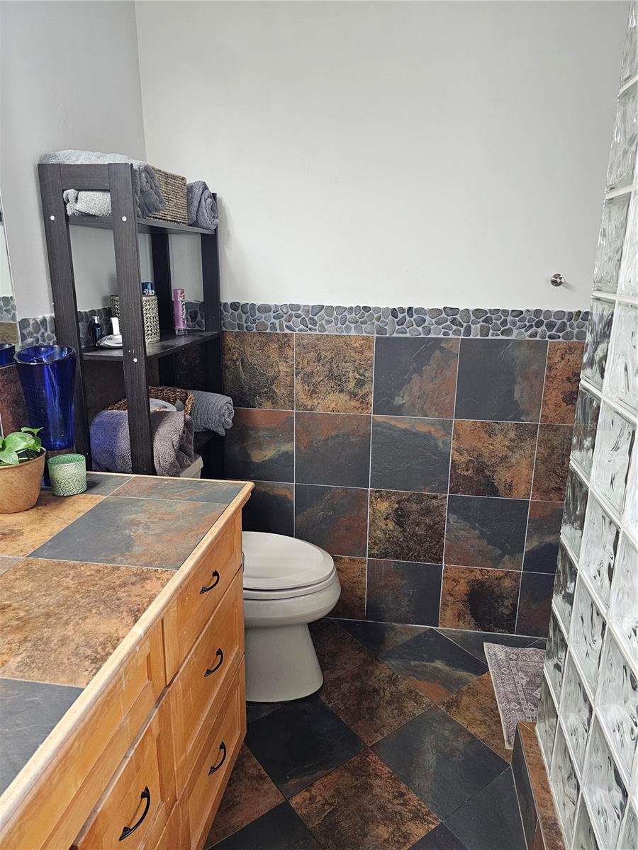 18322 Swan Lake Dr Property Photo 25