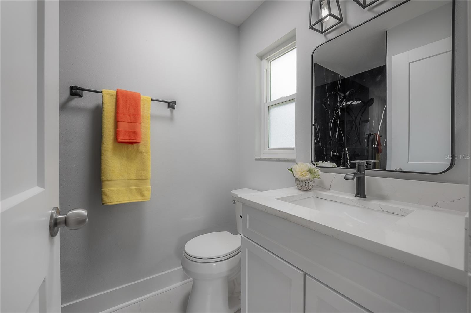 1911 W Cherry St Property Photo 14