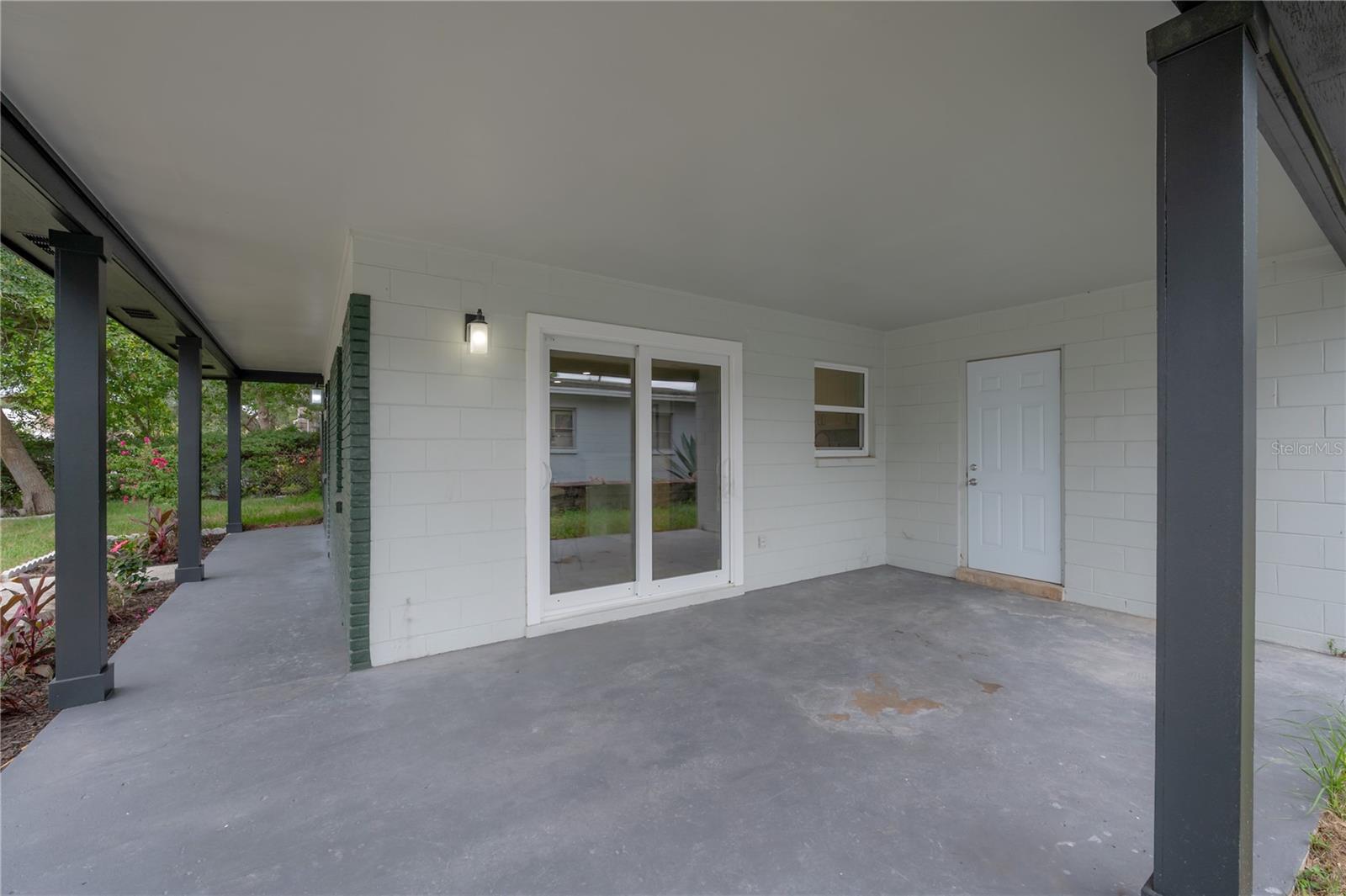 1911 W Cherry St Property Photo 23