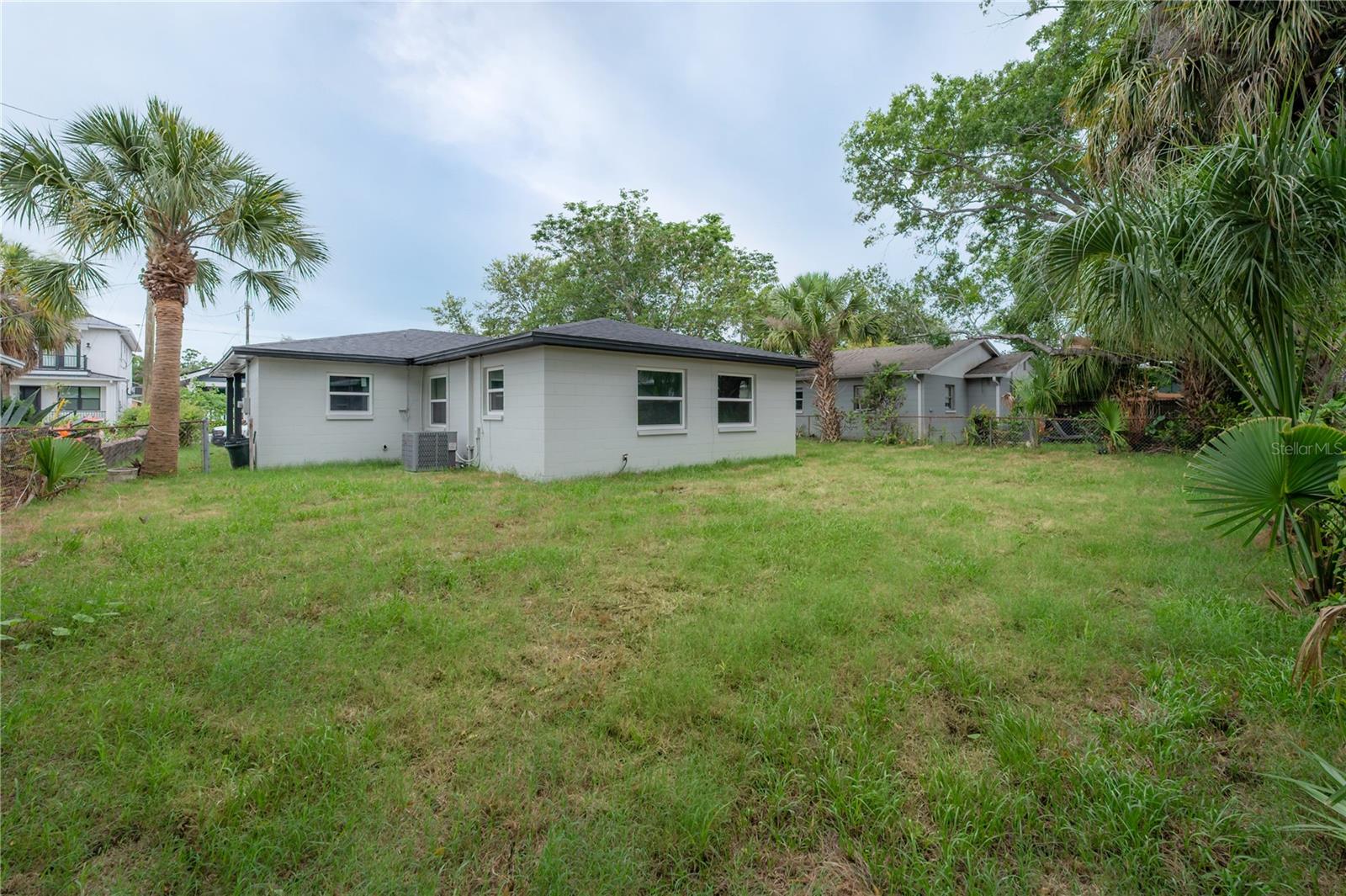 1911 W Cherry St Property Photo 24