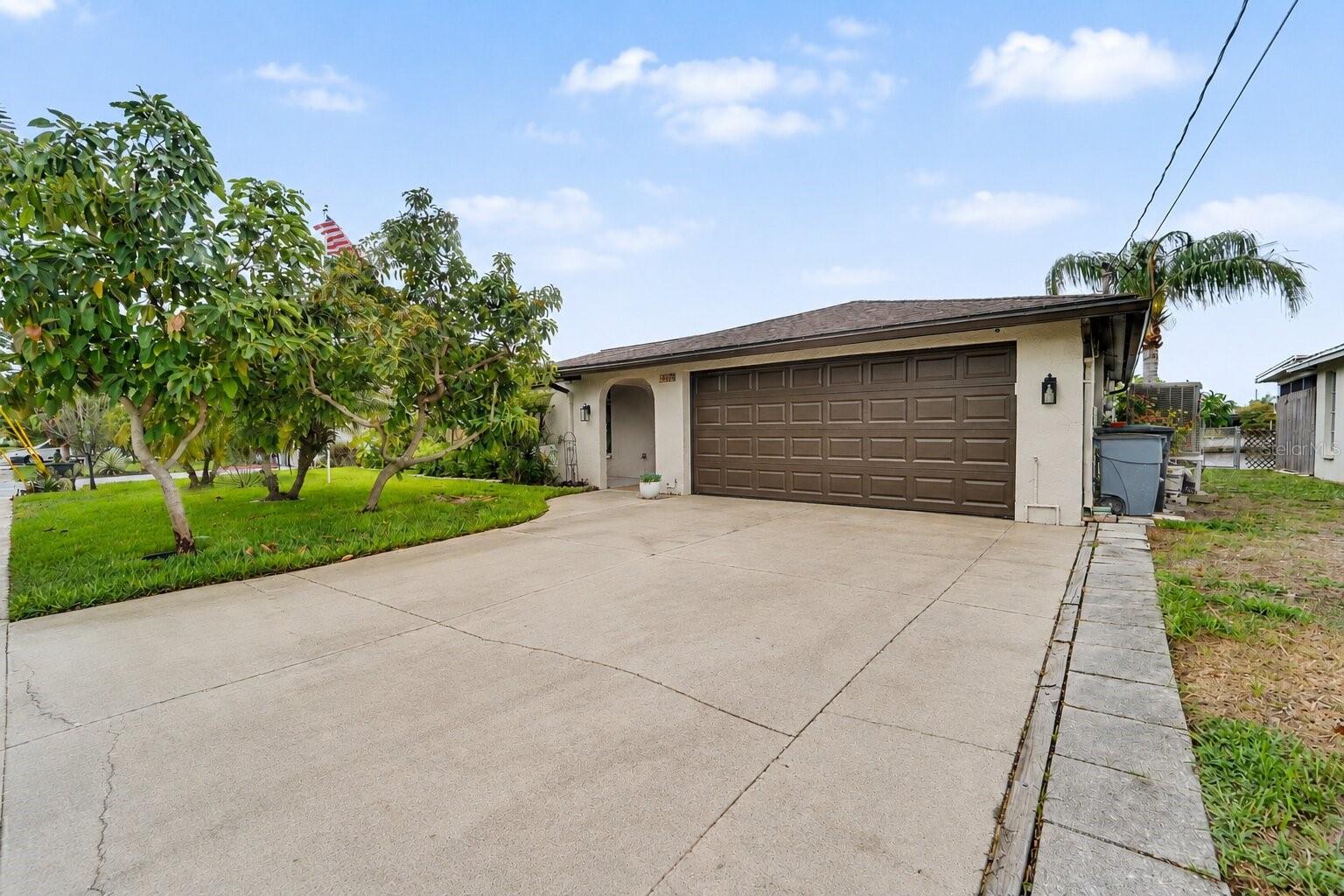 5736 MELALEUCA DR