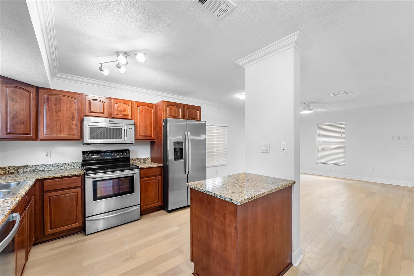 106 S Habana Ave #7 Property Photo 8