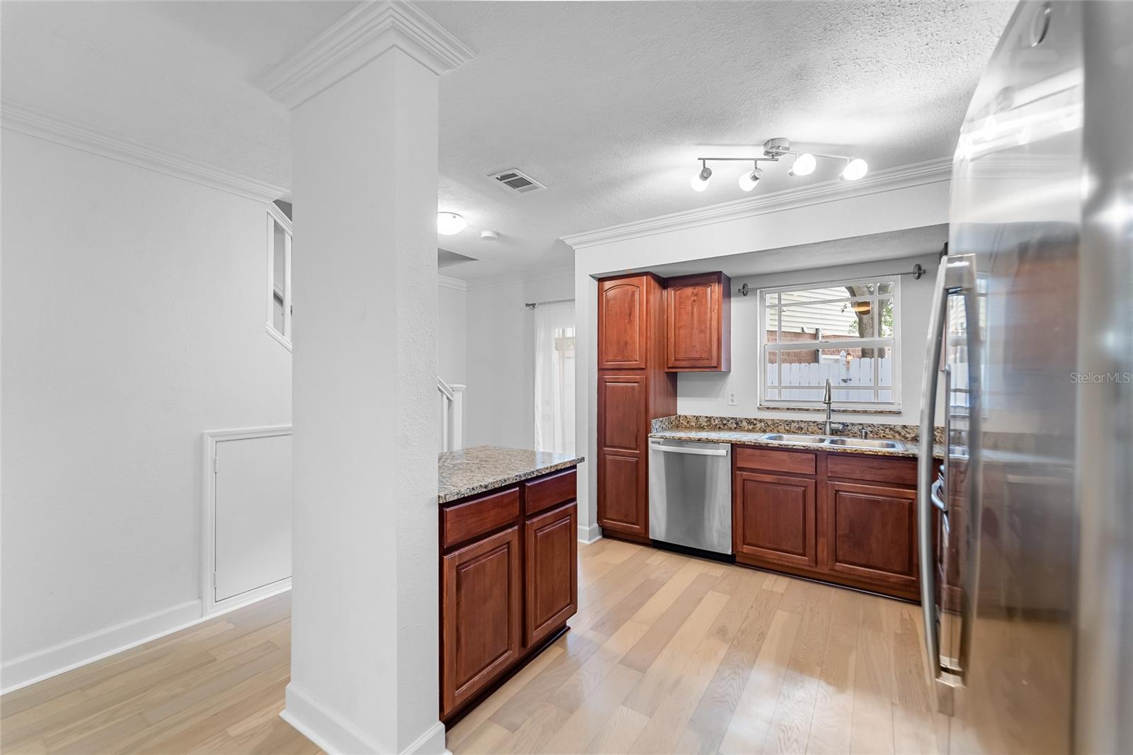106 S Habana Ave #7 Property Photo 11