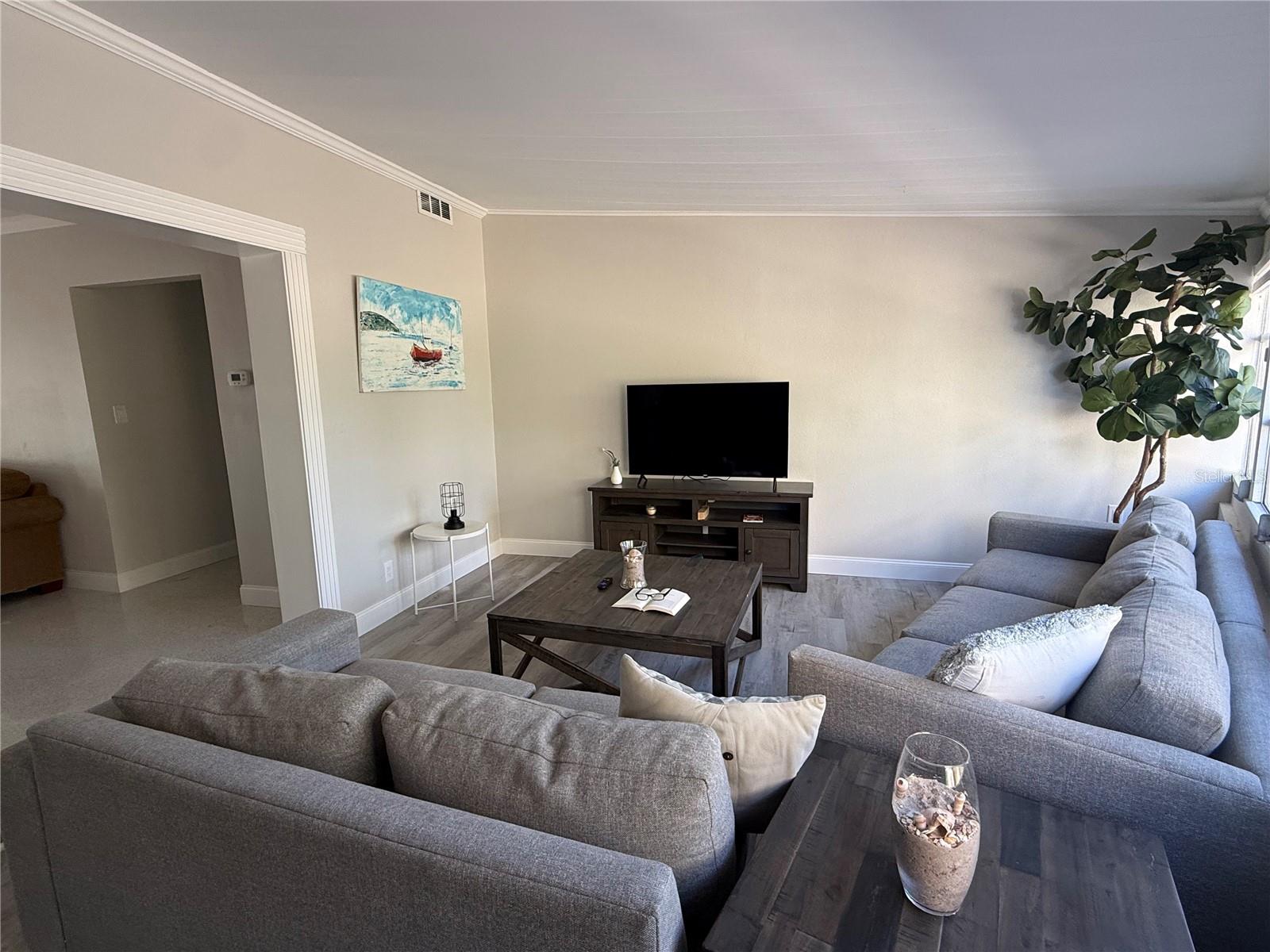 6407 1st Palm Pt Property Photo 2