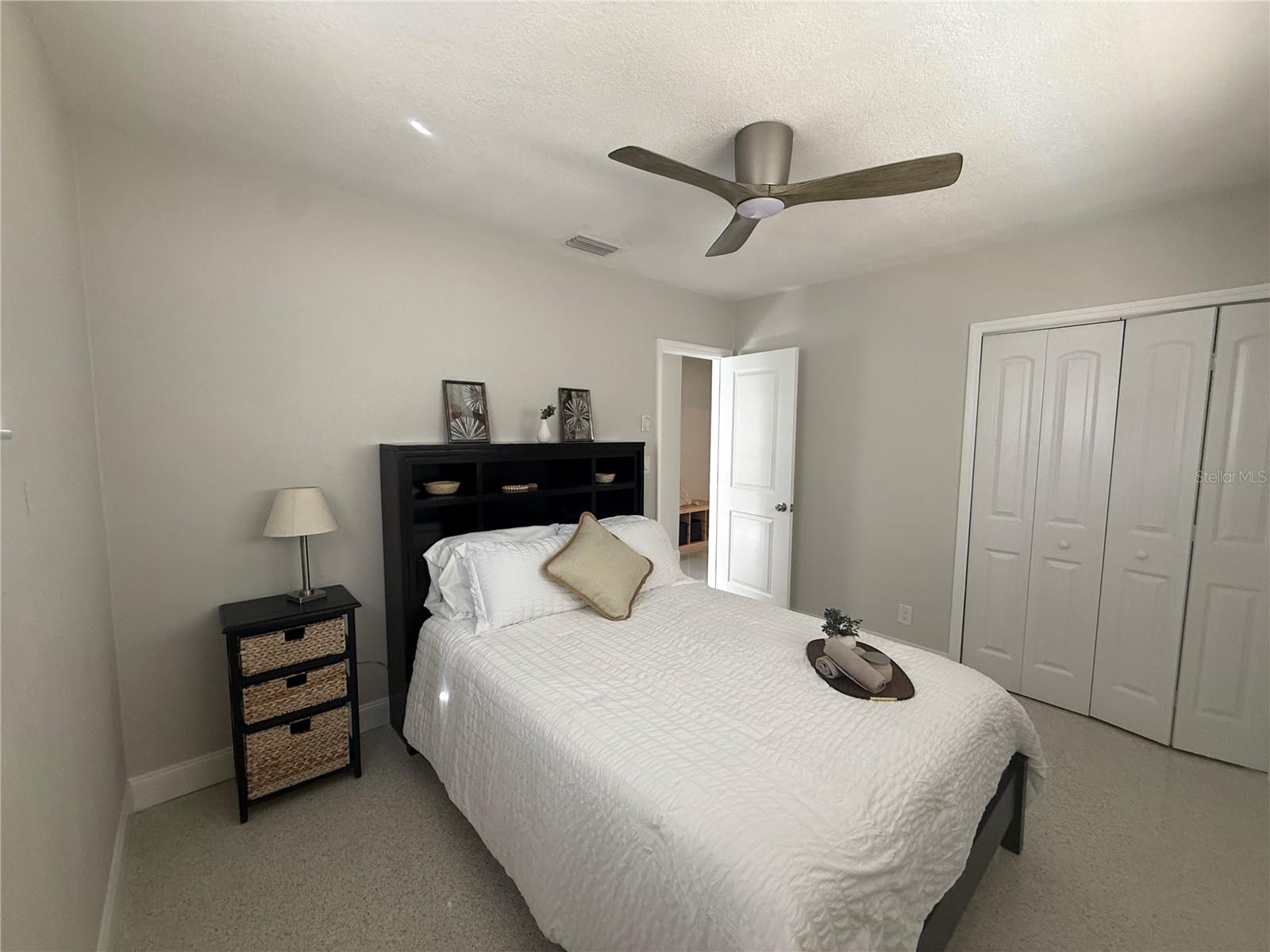 6407 1st Palm Pt Property Photo 15