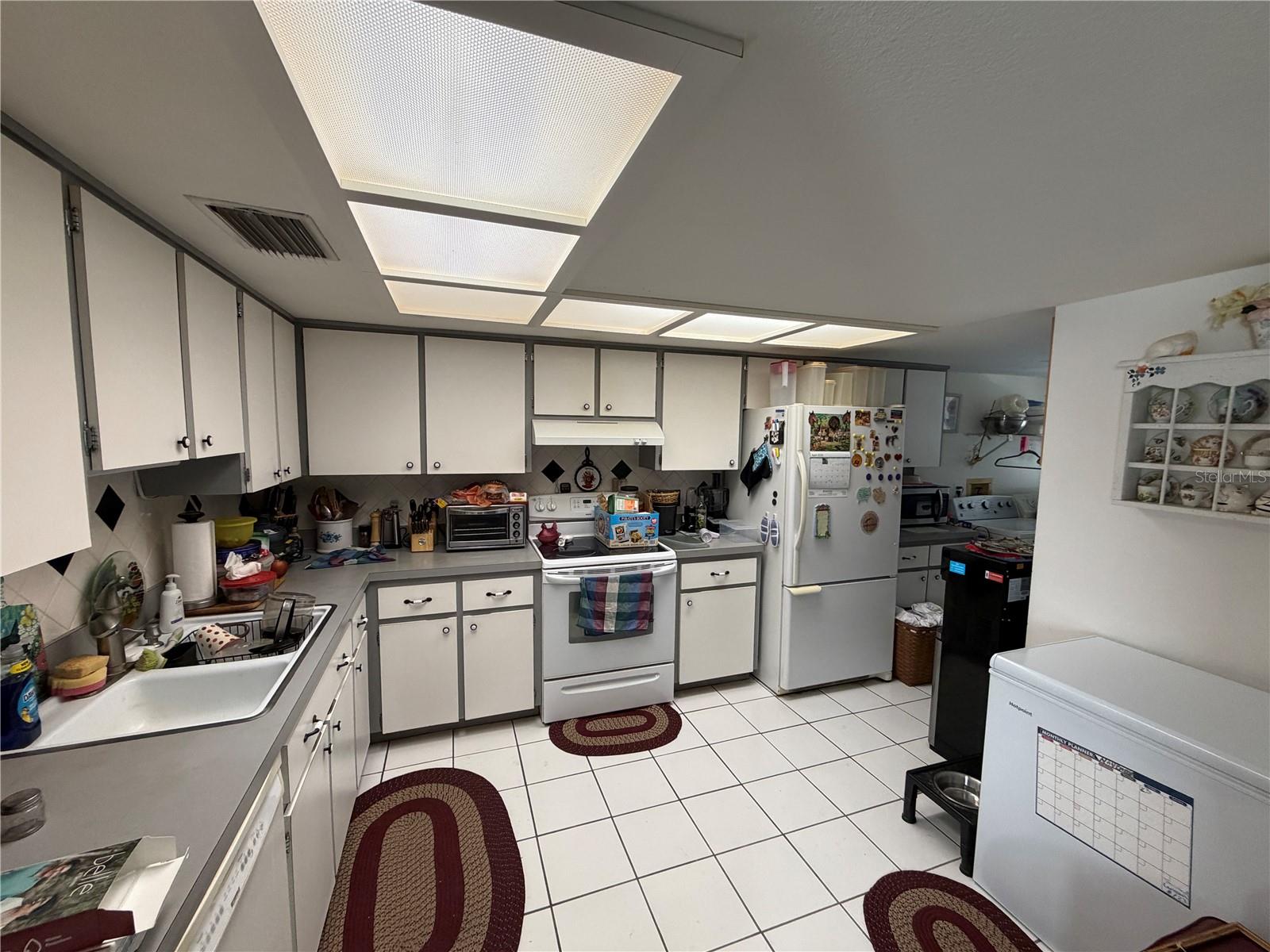 4317 Tiburon Dr Property Photo 4