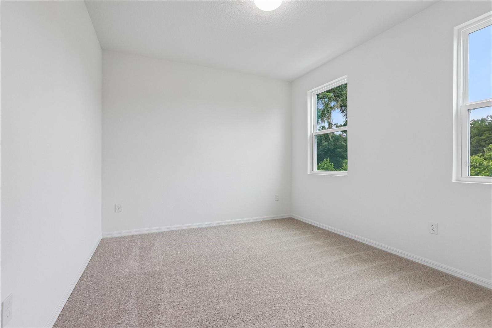607 Silver Stream Ct Property Photo 18