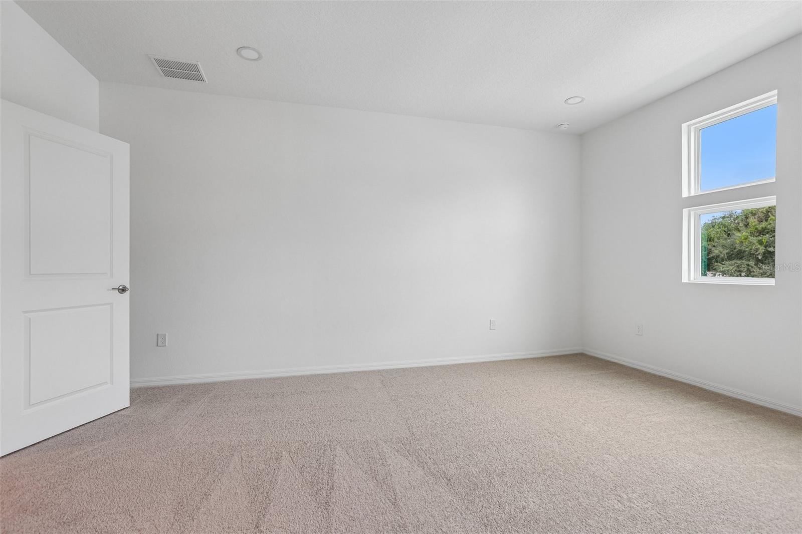607 Silver Stream Ct Property Photo 25