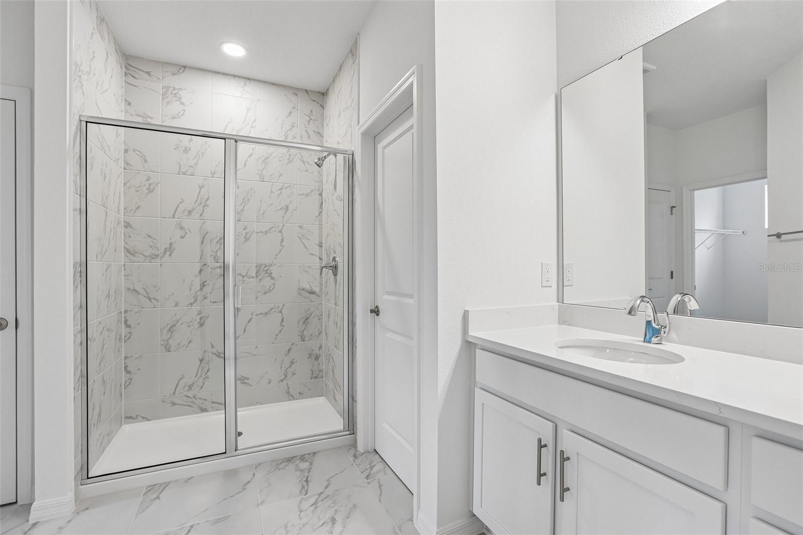 607 Silver Stream Ct Property Photo 31