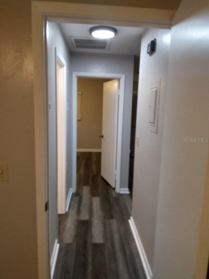 27 W Raymond St Property Photo 6