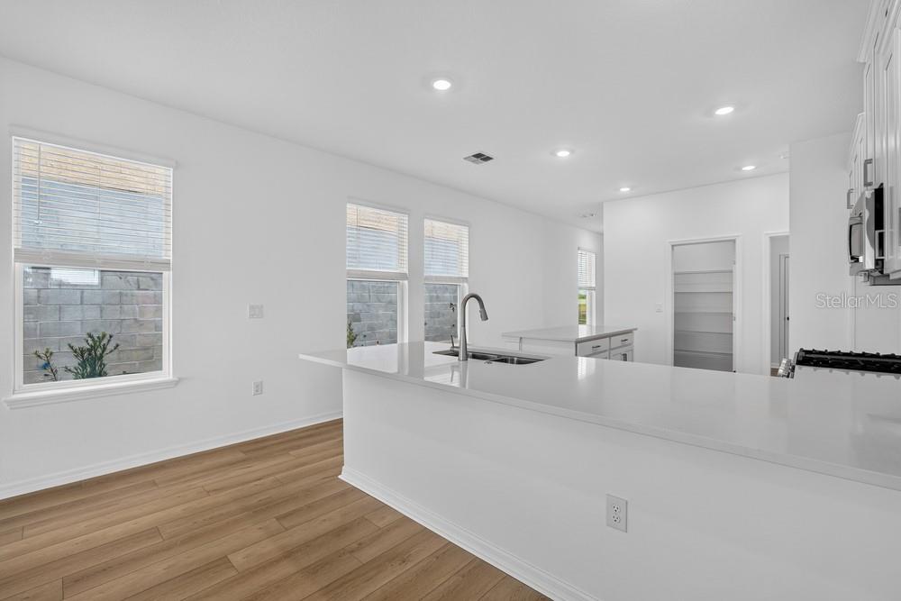5032 Cyan Loop Property Photo 5